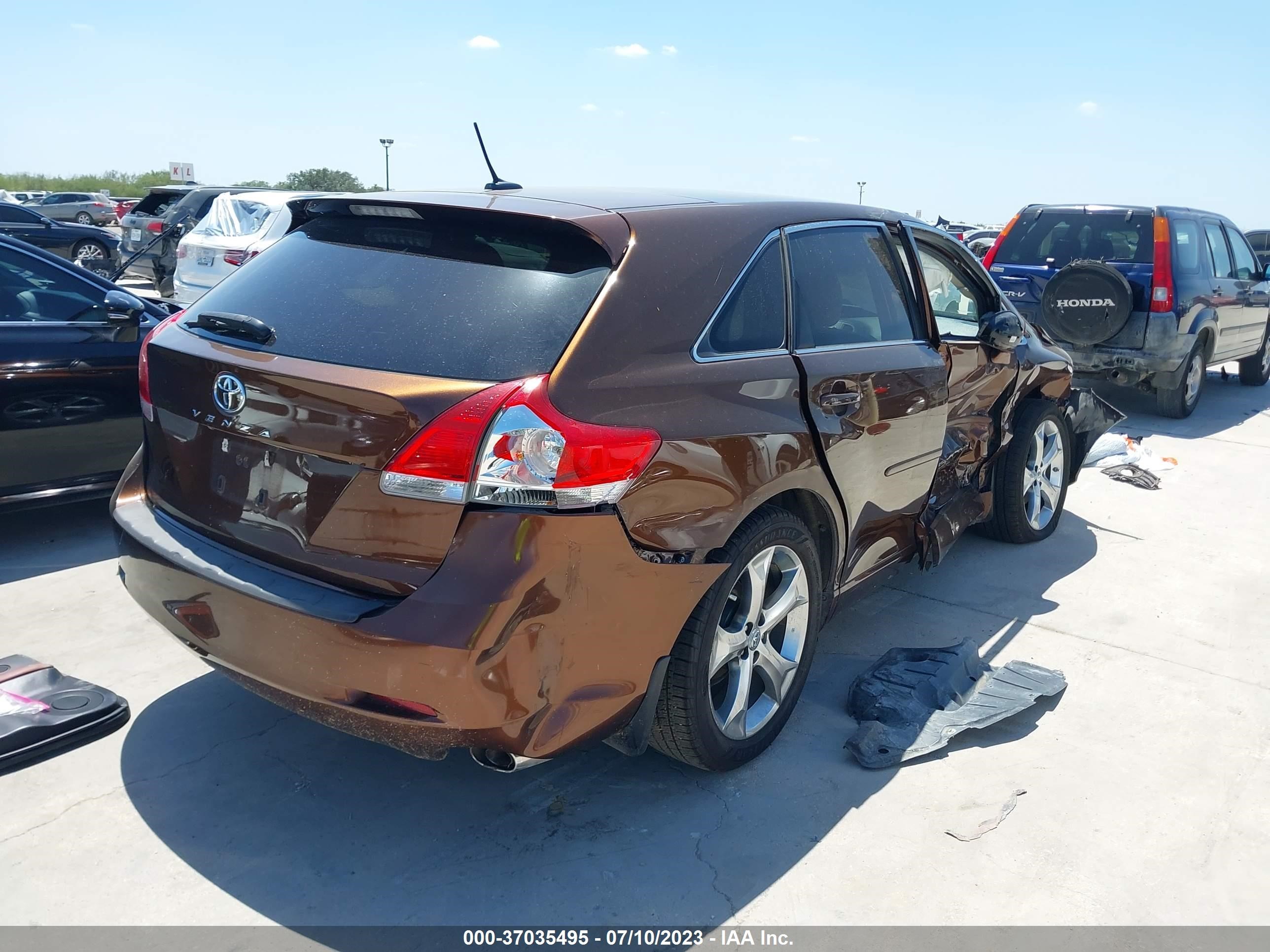 Photo 3 VIN: 4T3ZK3BB2AU031684 - TOYOTA VENZA 