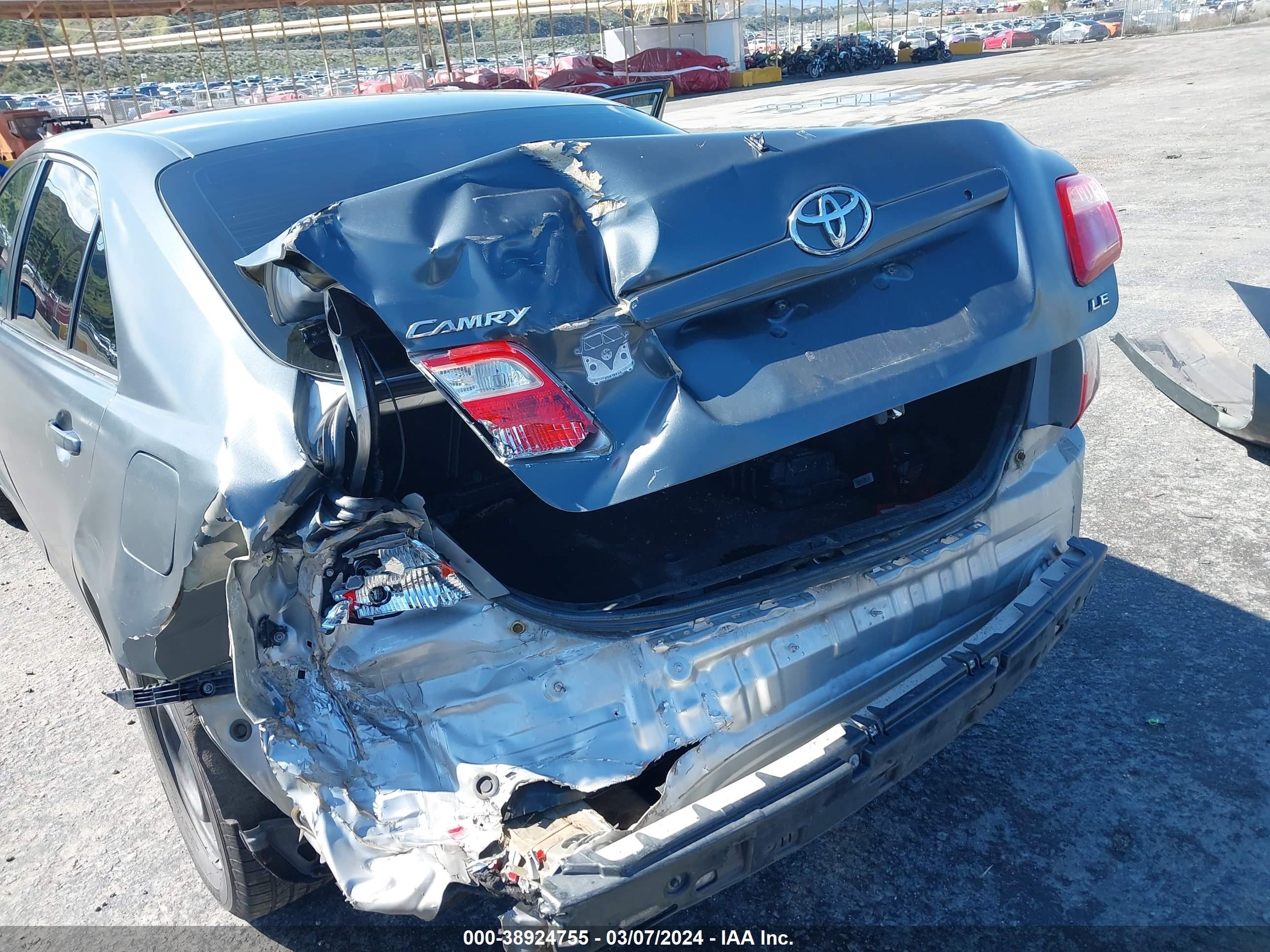 Photo 5 VIN: 4T4BE46K08R040966 - TOYOTA CAMRY 