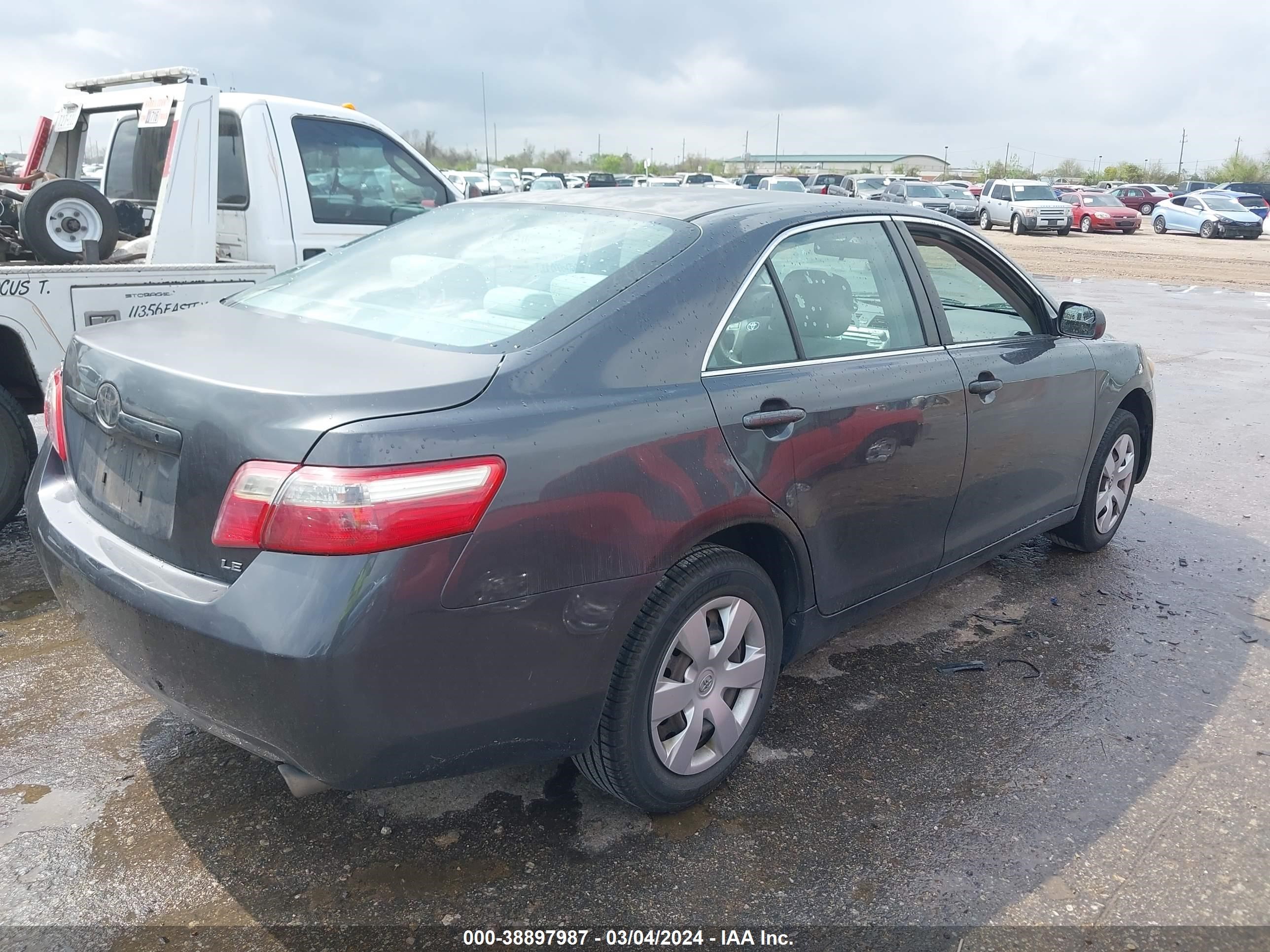 Photo 3 VIN: 4T4BE46K08R047691 - TOYOTA CAMRY 