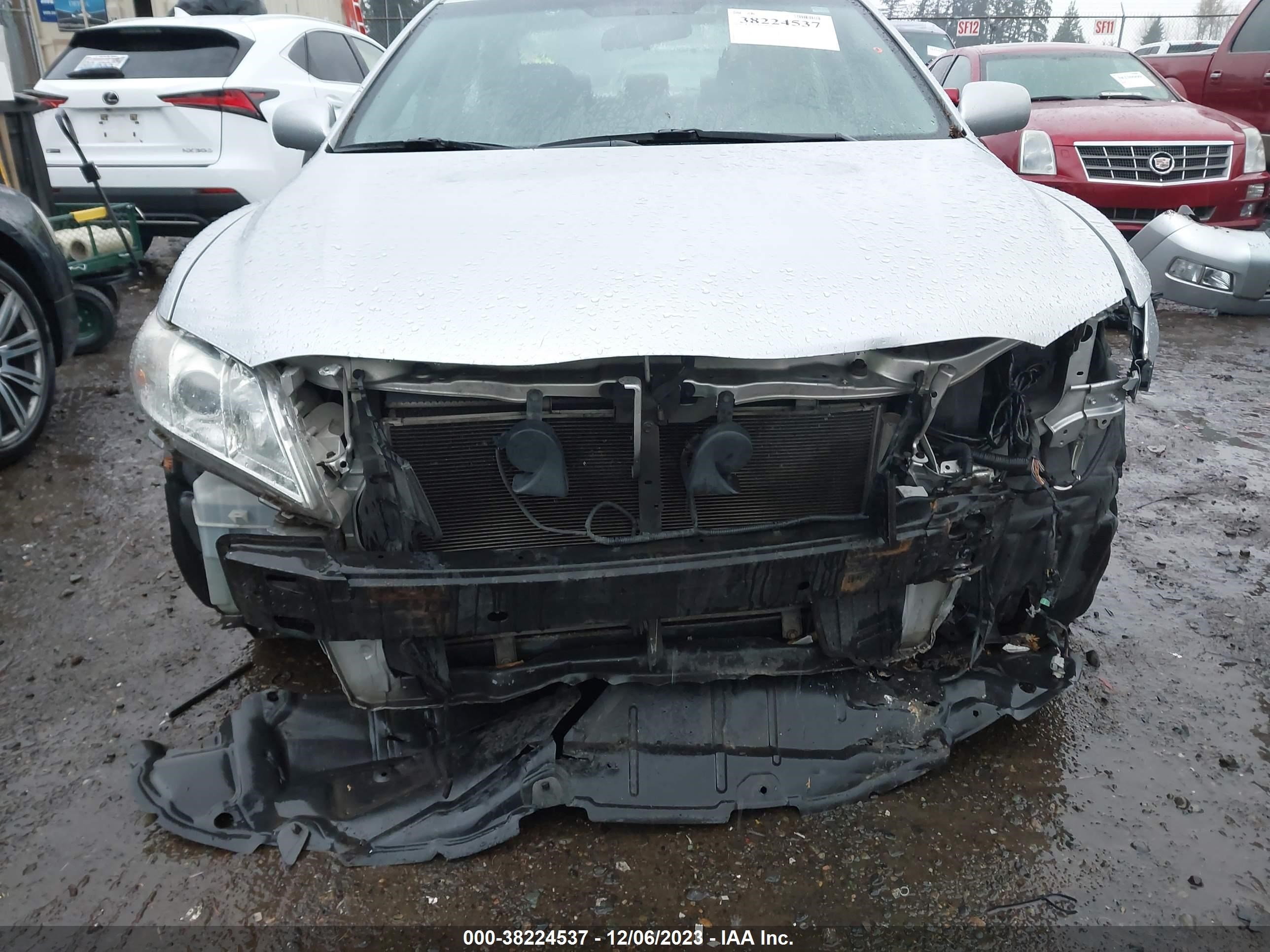 Photo 5 VIN: 4T4BE46K09R064850 - TOYOTA CAMRY 