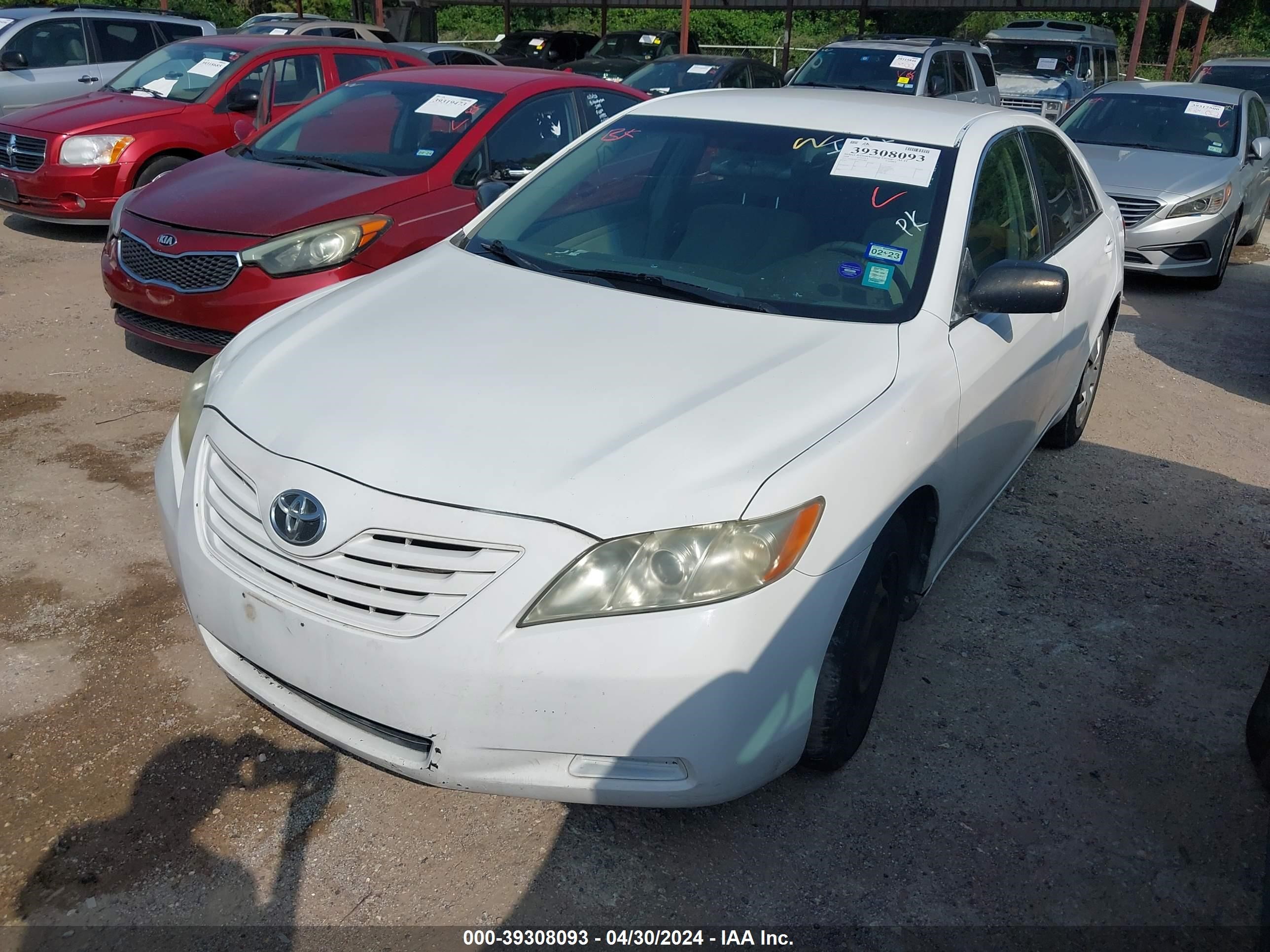 Photo 1 VIN: 4T4BE46K18R011864 - TOYOTA CAMRY 