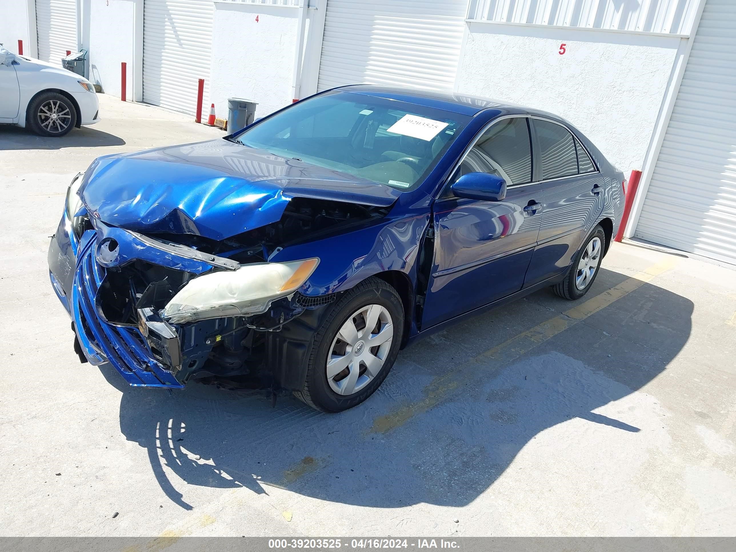 Photo 1 VIN: 4T4BE46K18R020225 - TOYOTA CAMRY 