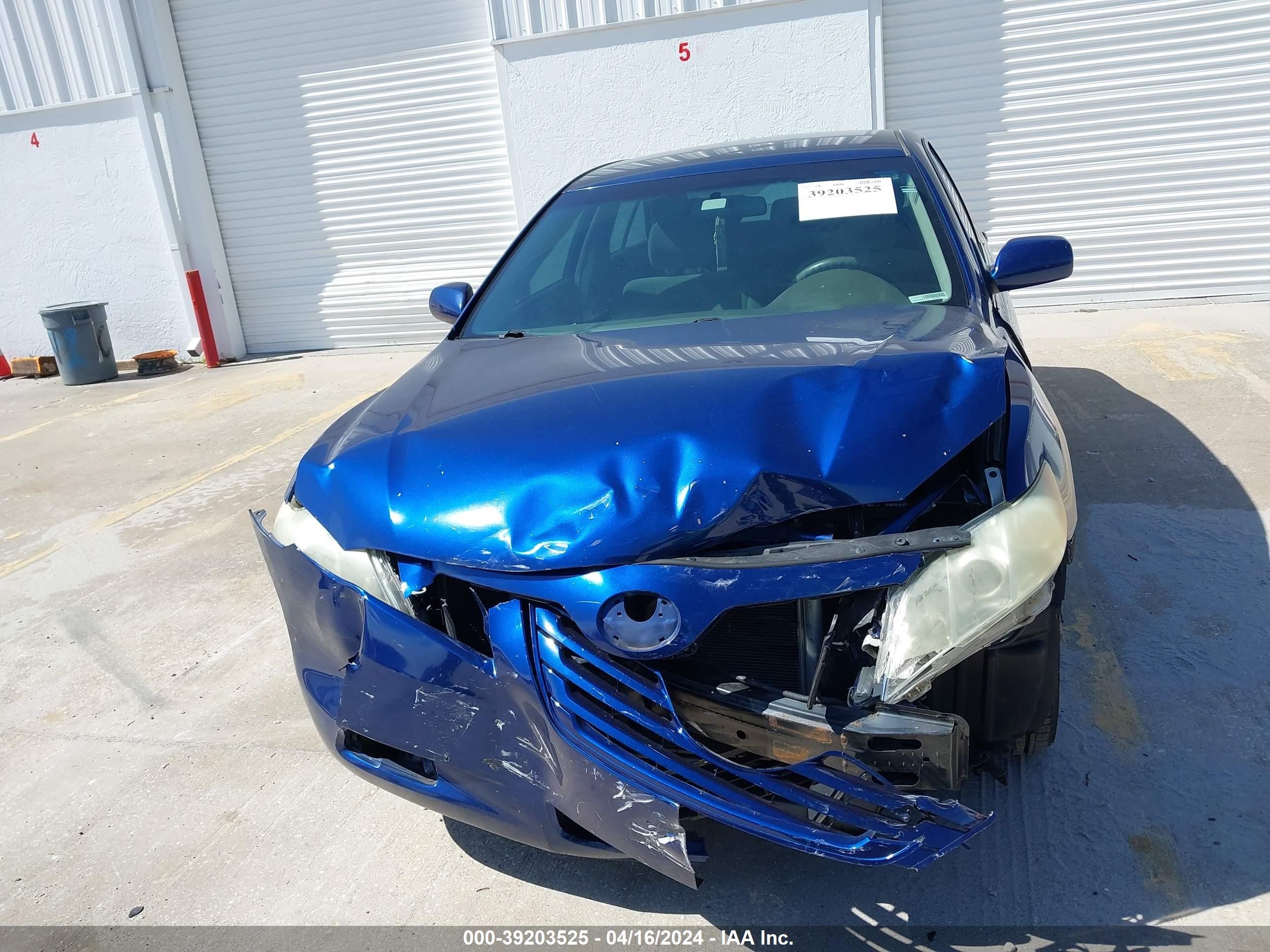 Photo 11 VIN: 4T4BE46K18R020225 - TOYOTA CAMRY 