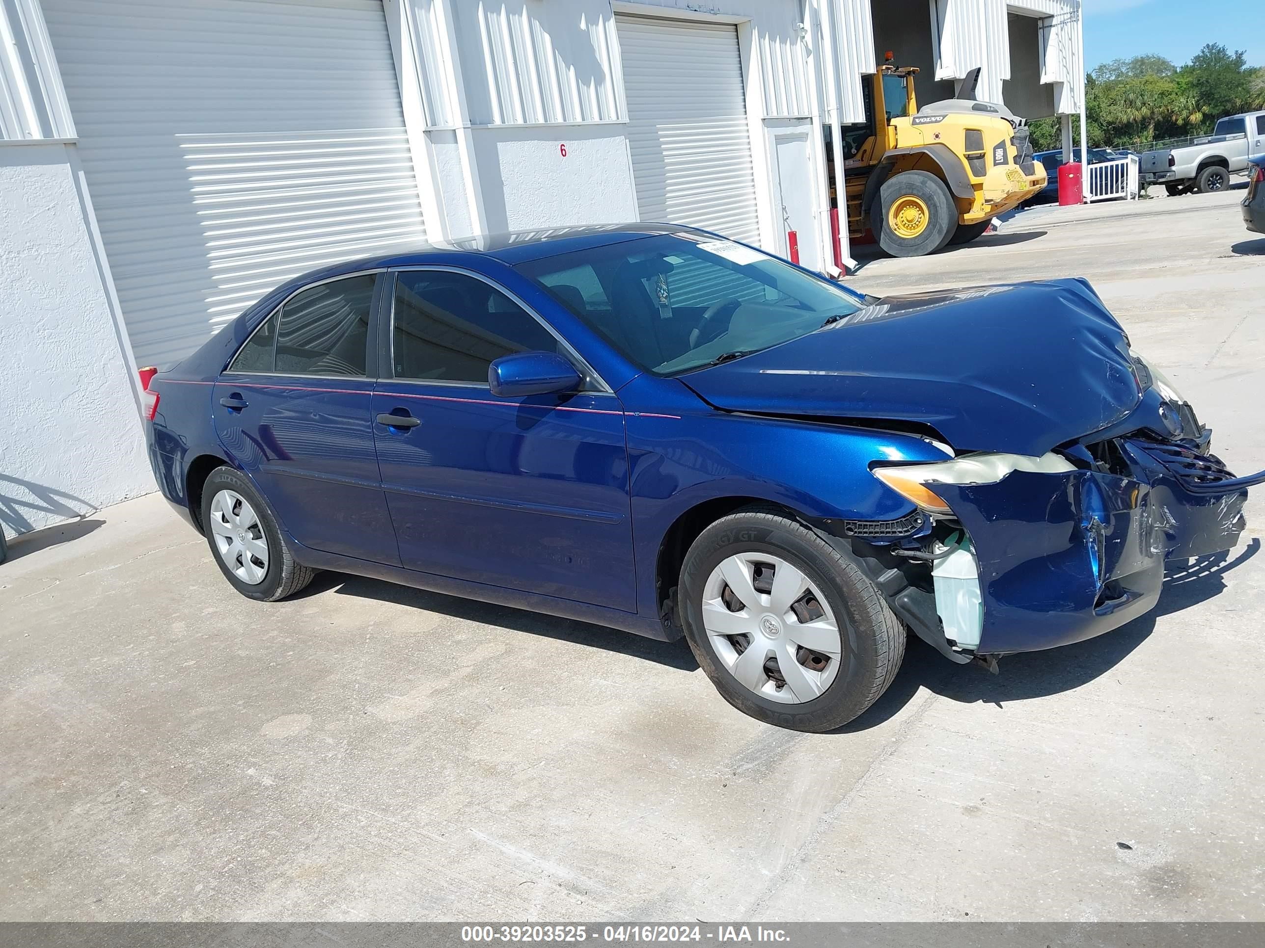 Photo 12 VIN: 4T4BE46K18R020225 - TOYOTA CAMRY 