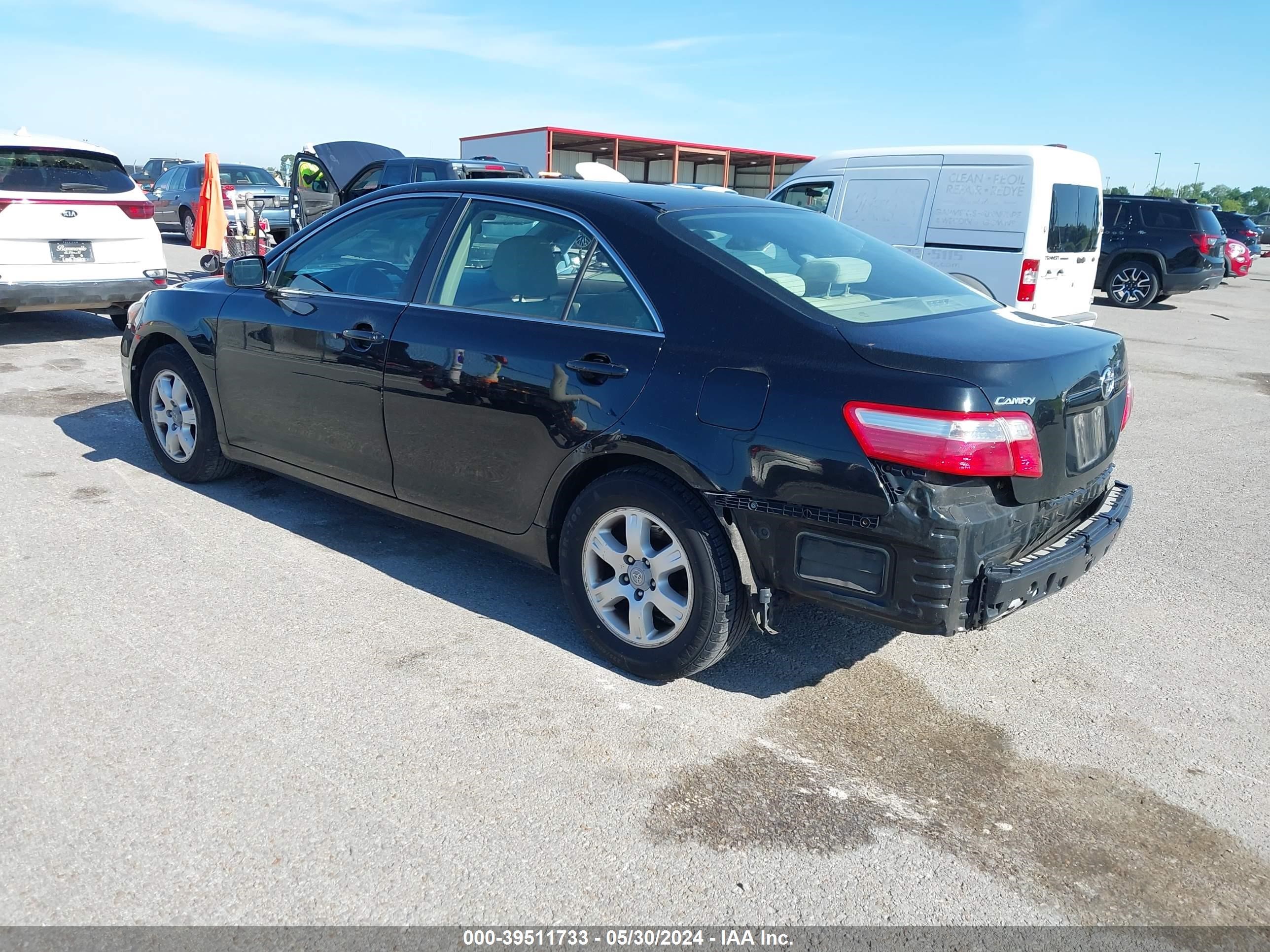 Photo 2 VIN: 4T4BE46K19R080281 - TOYOTA CAMRY 