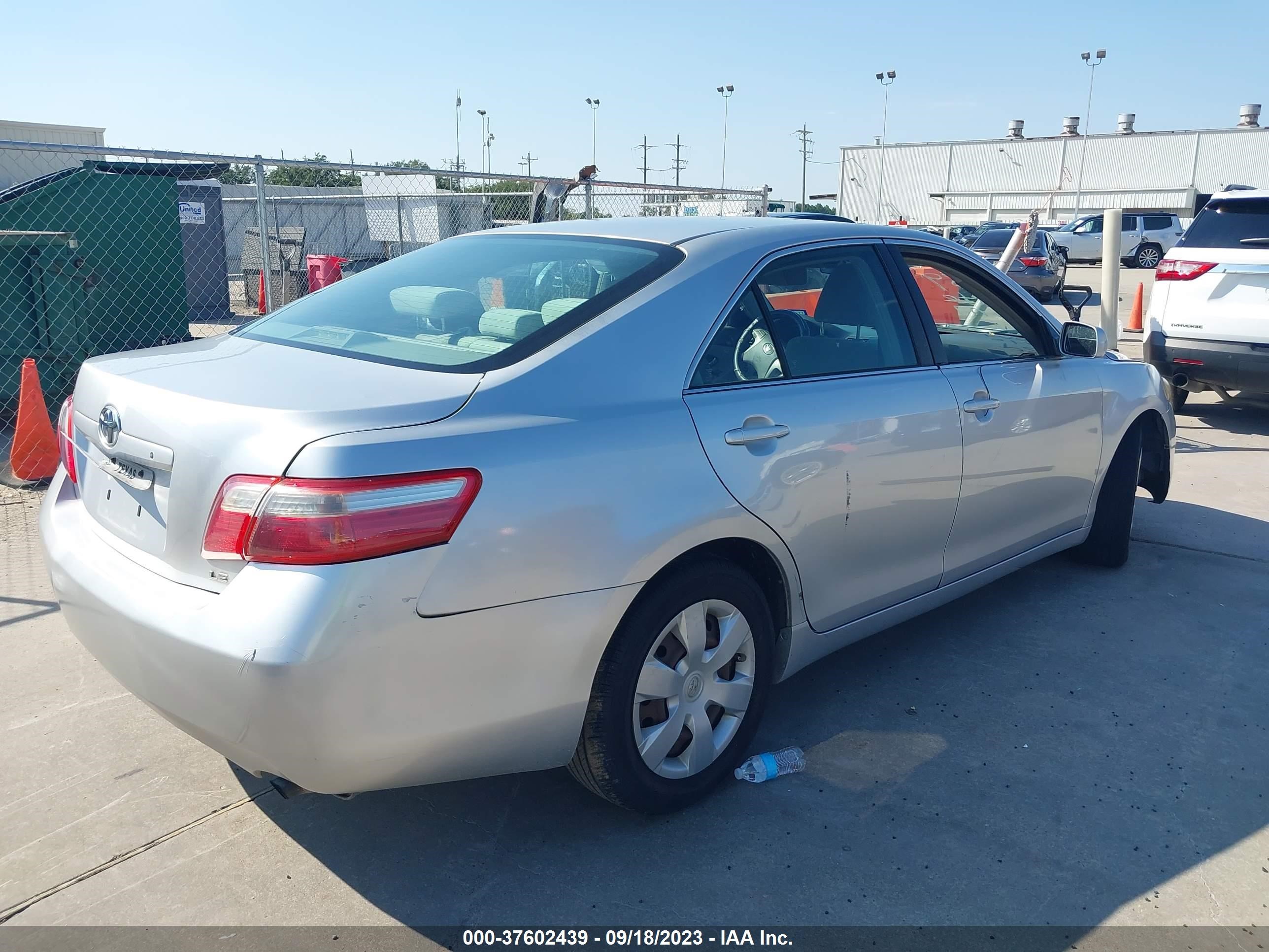 Photo 3 VIN: 4T4BE46K39R074451 - TOYOTA CAMRY 