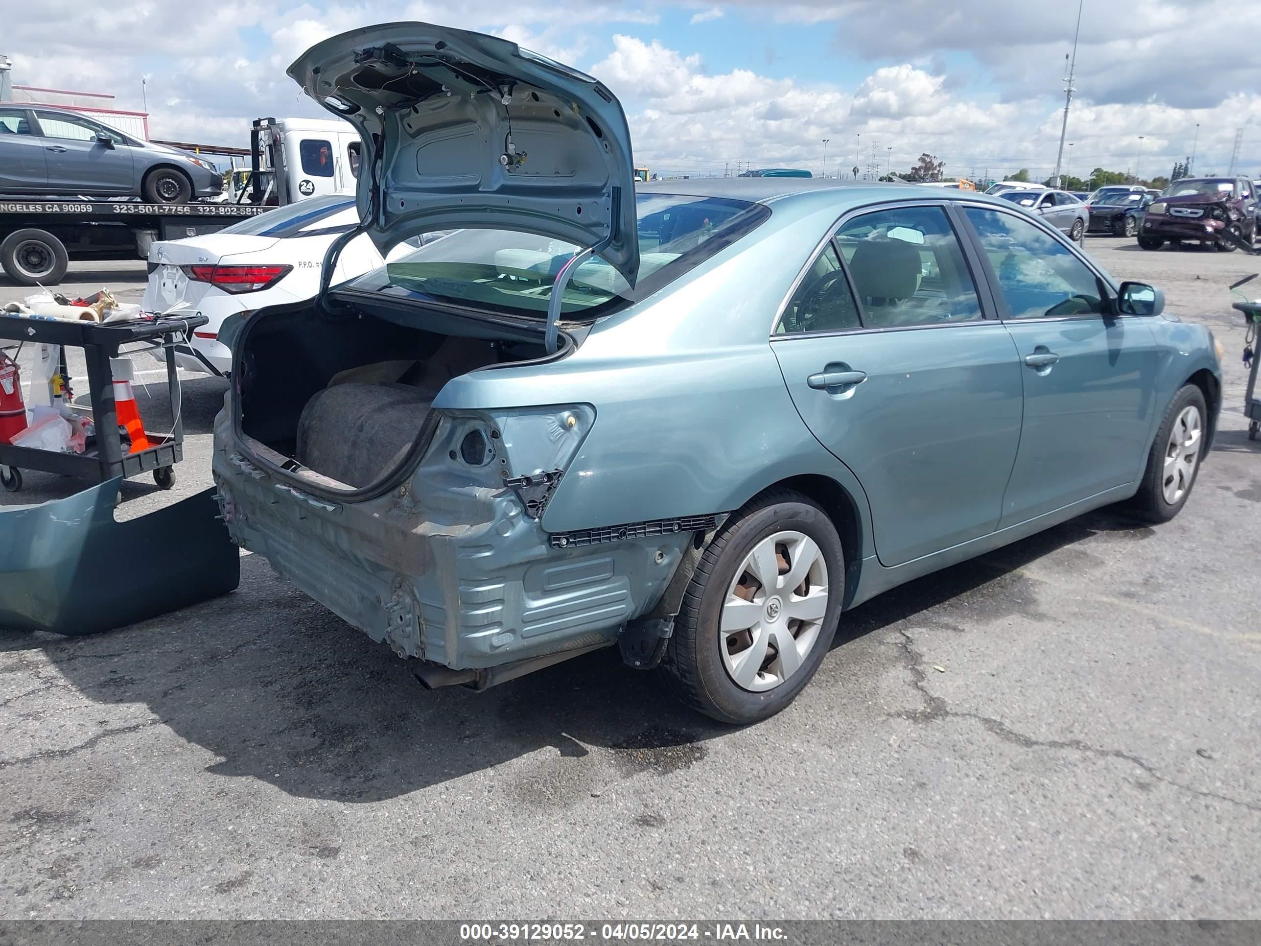 Photo 3 VIN: 4T4BE46K39R105553 - TOYOTA CAMRY 