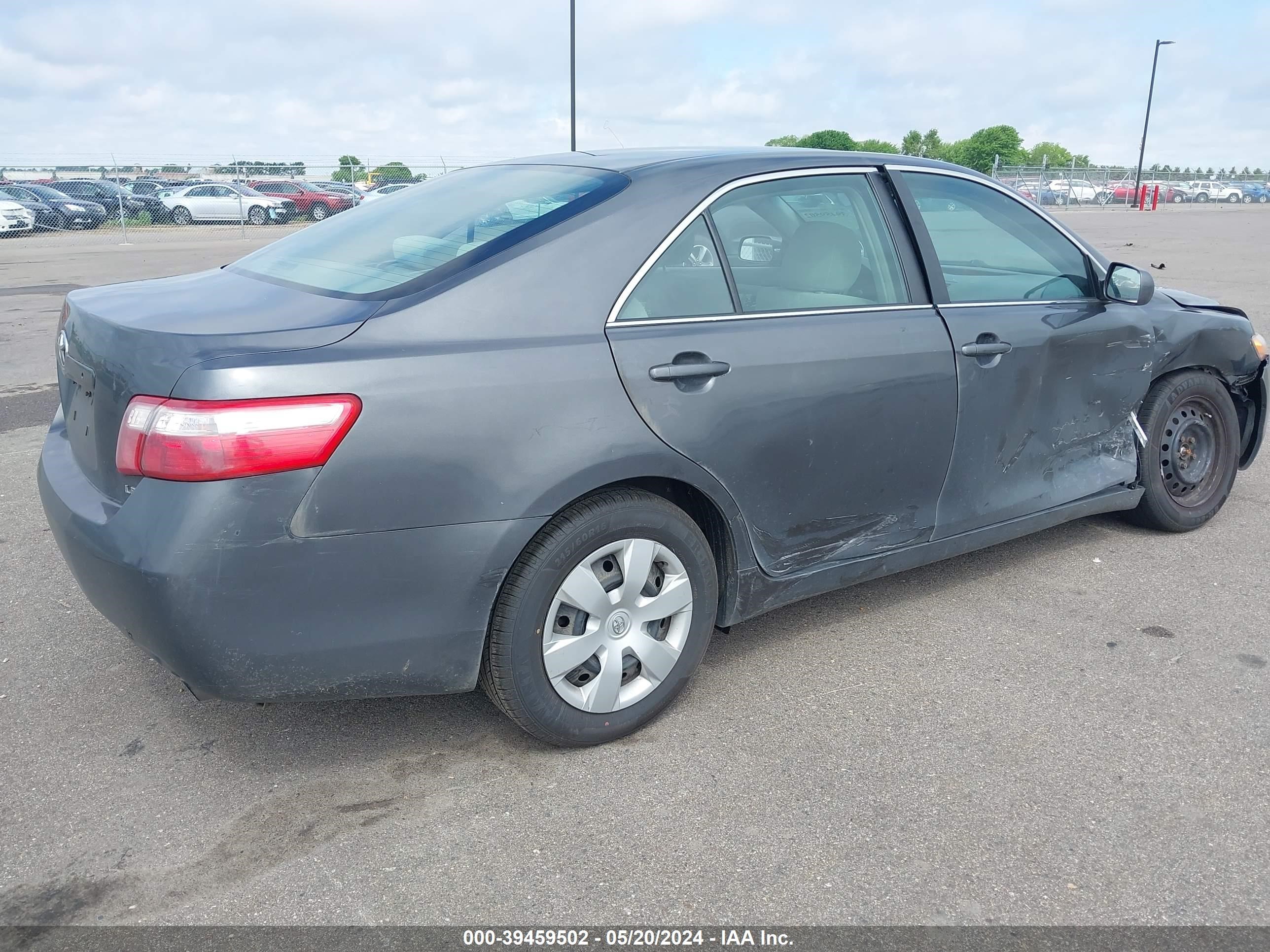 Photo 3 VIN: 4T4BE46K39R117153 - TOYOTA CAMRY 