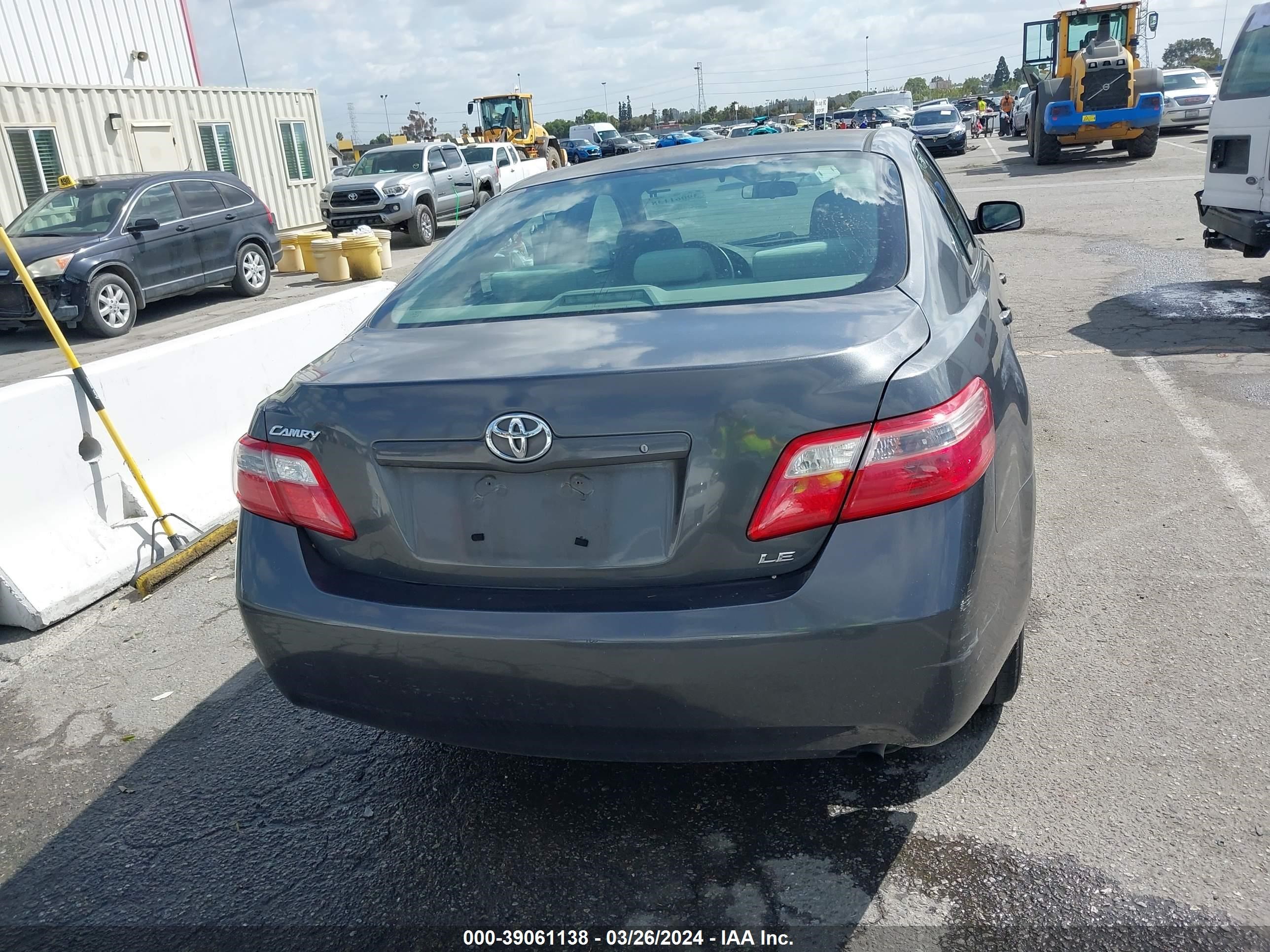 Photo 16 VIN: 4T4BE46K48R039190 - TOYOTA CAMRY 