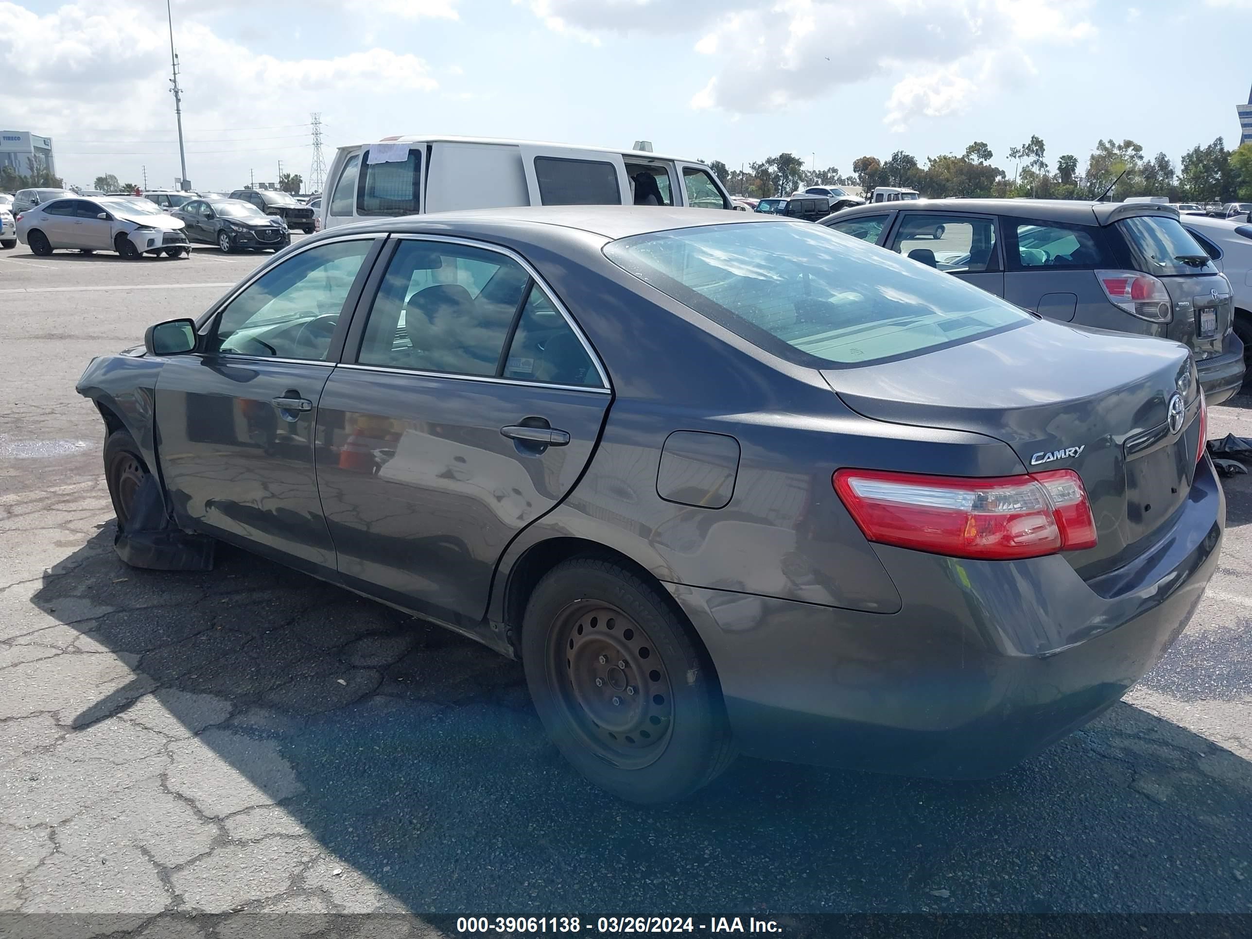 Photo 2 VIN: 4T4BE46K48R039190 - TOYOTA CAMRY 