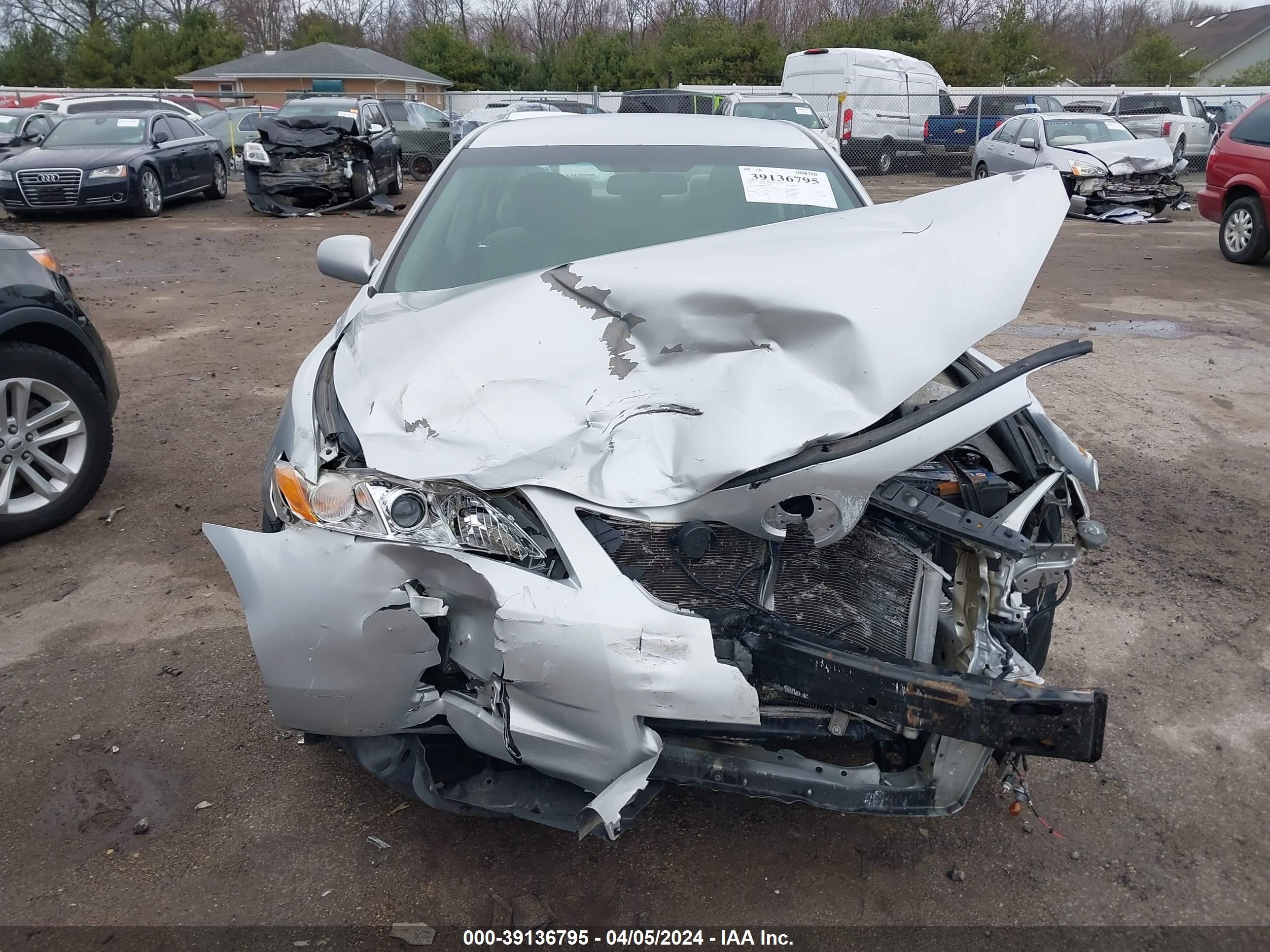 Photo 11 VIN: 4T4BE46K49R057383 - TOYOTA CAMRY 