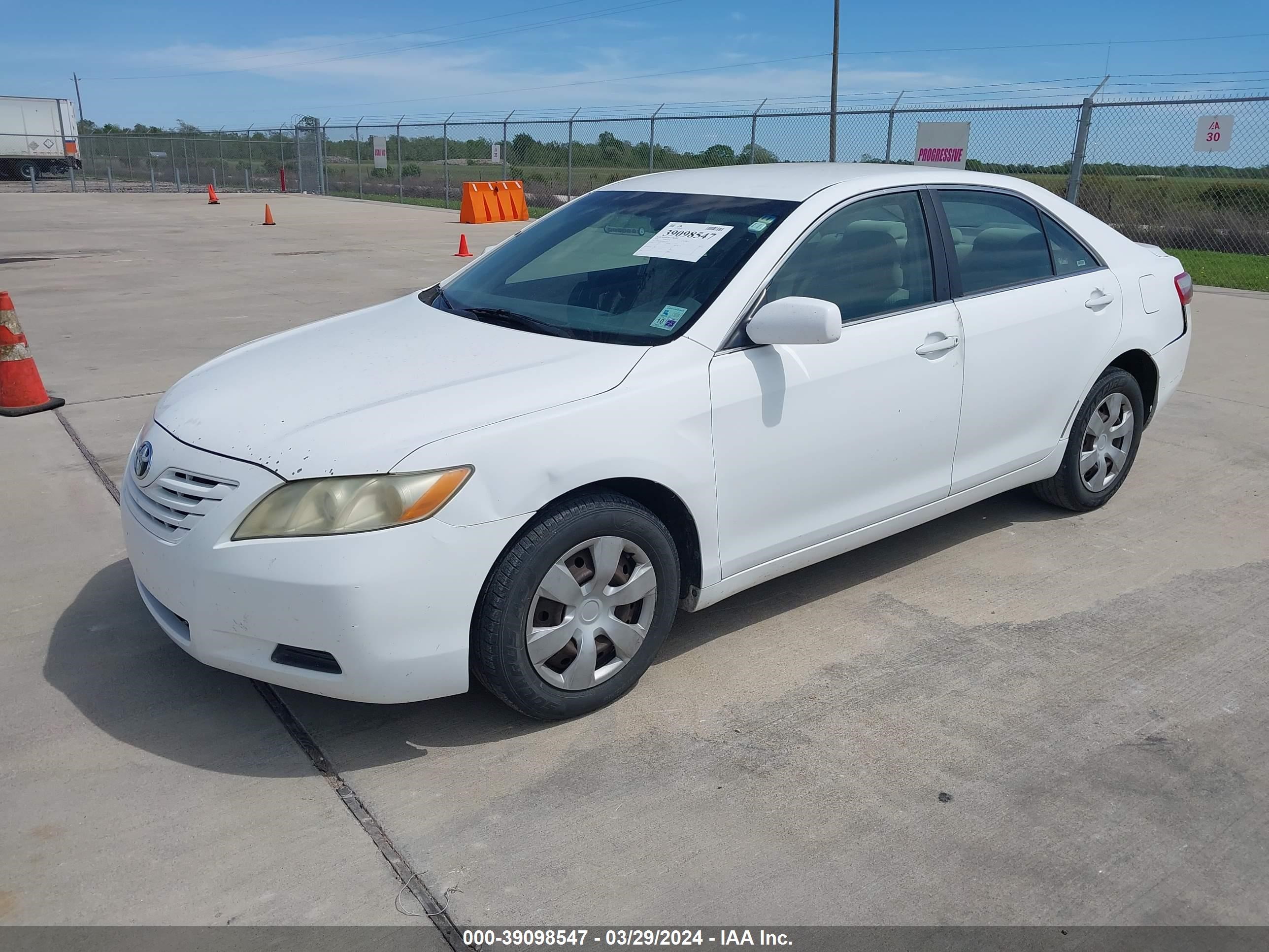 Photo 1 VIN: 4T4BE46K49R067721 - TOYOTA CAMRY 