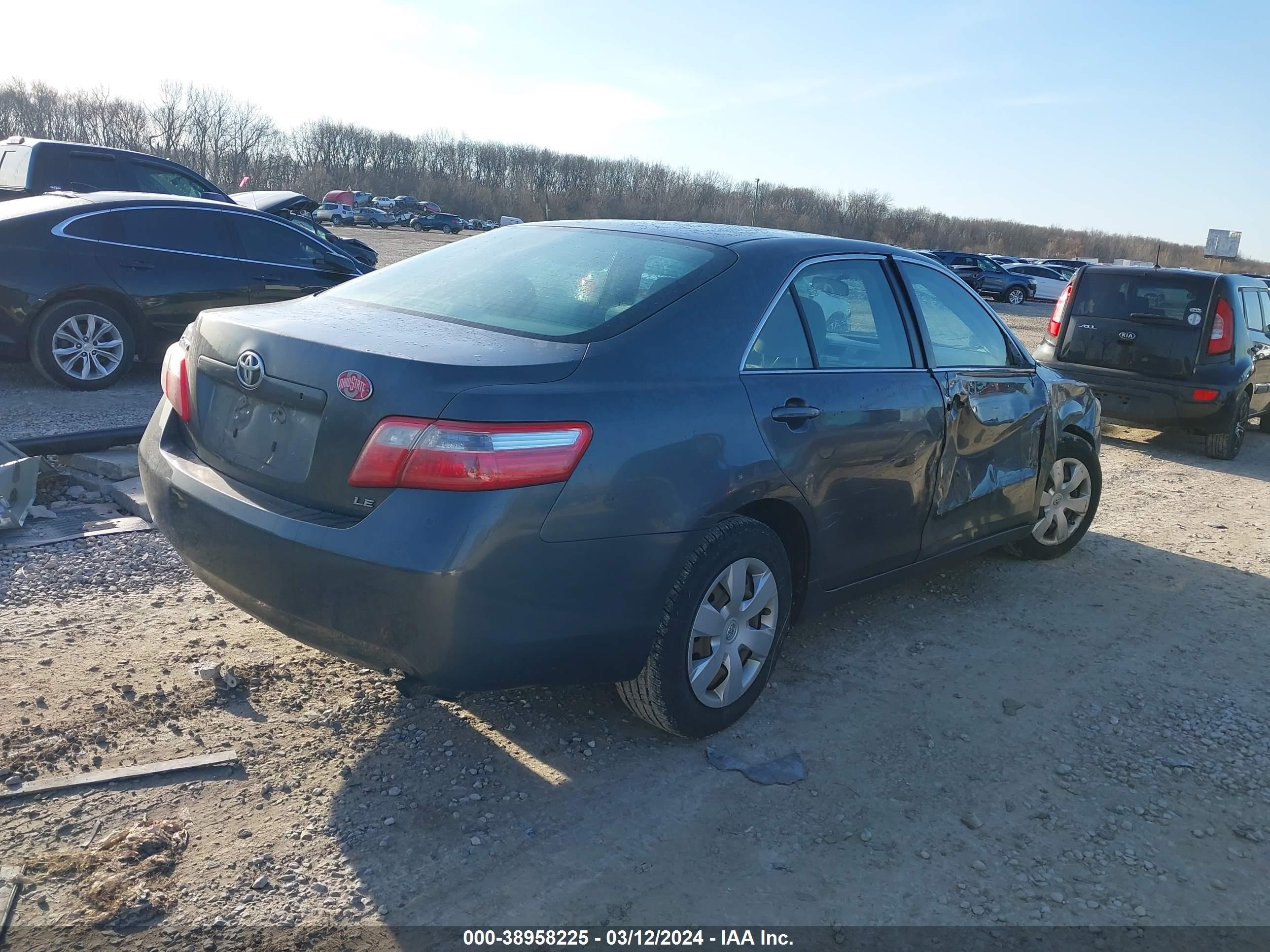 Photo 3 VIN: 4T4BE46K49R090223 - TOYOTA CAMRY 