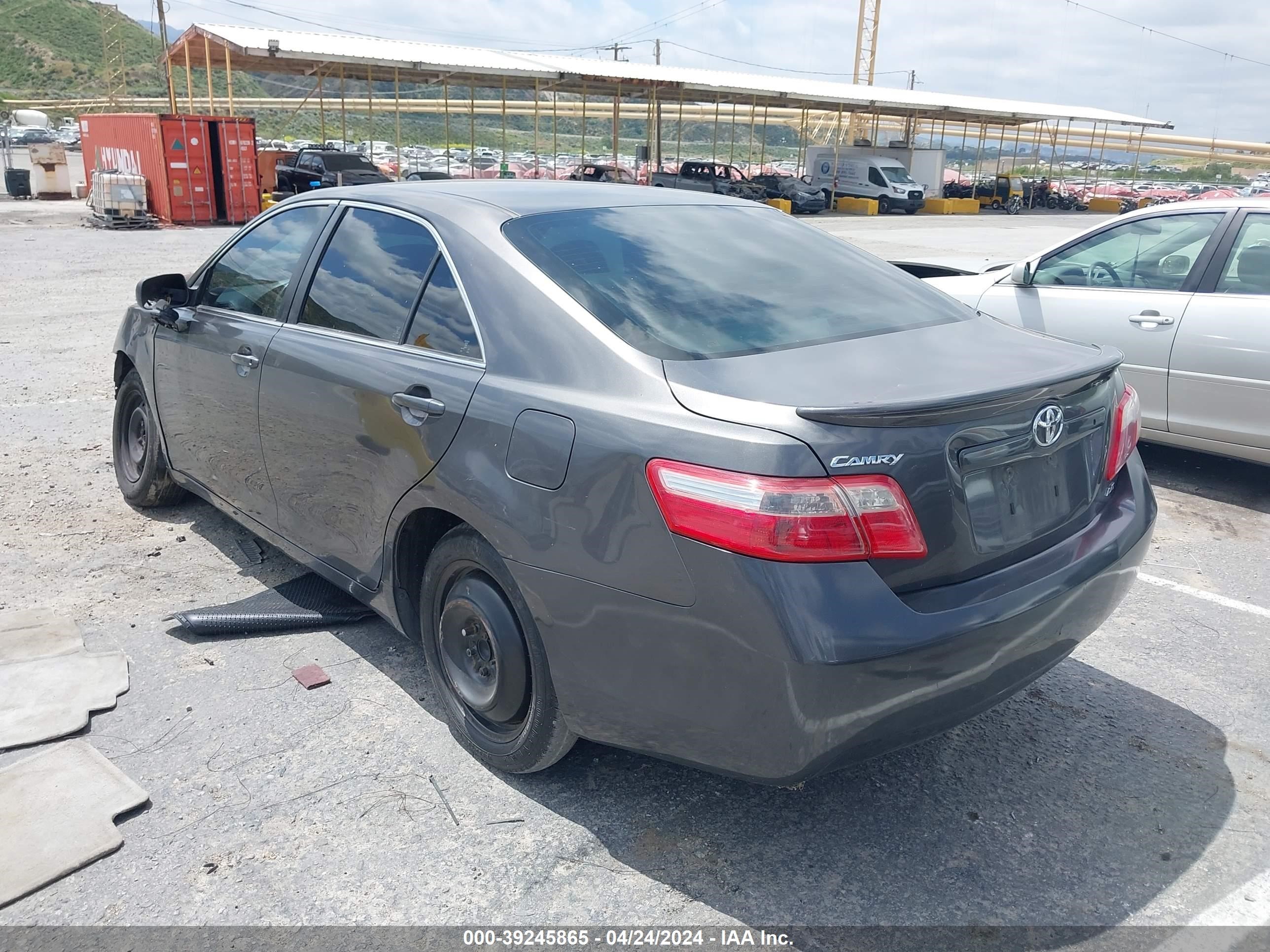 Photo 2 VIN: 4T4BE46K67R008117 - TOYOTA CAMRY 