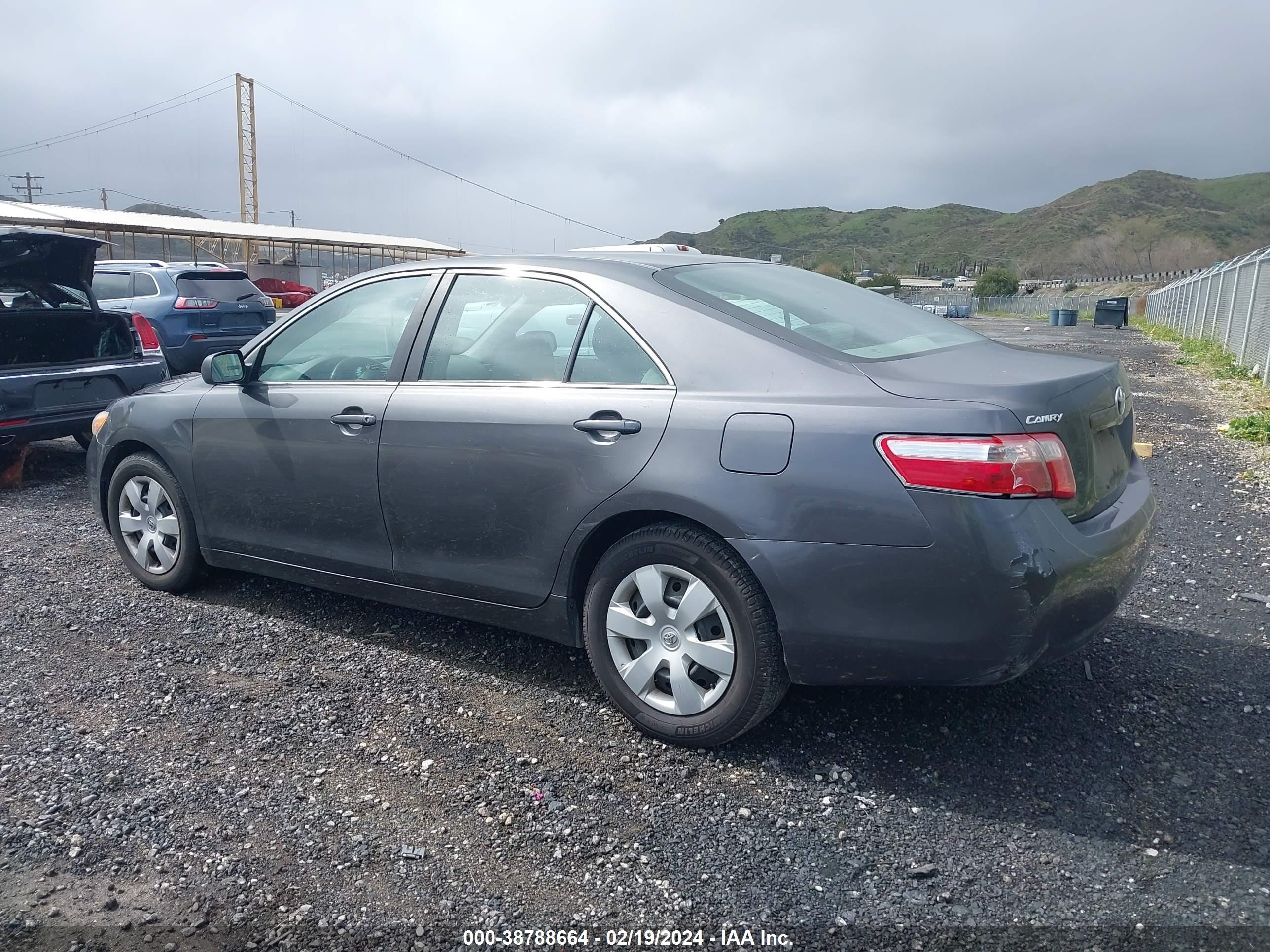 Photo 2 VIN: 4T4BE46K69R120144 - TOYOTA CAMRY 