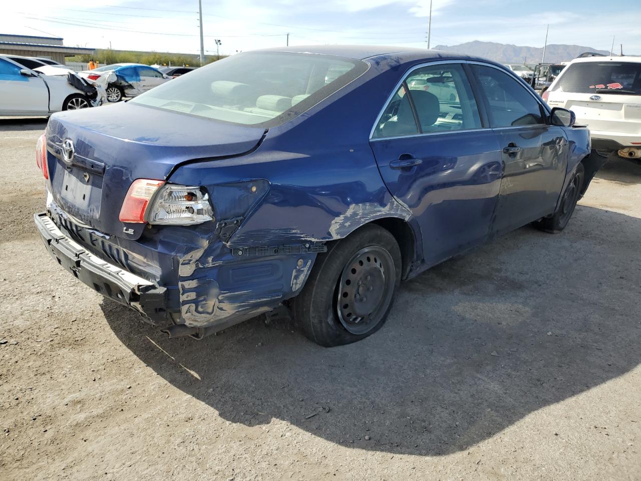 Photo 2 VIN: 4T4BE46K78R029933 - TOYOTA CAMRY 