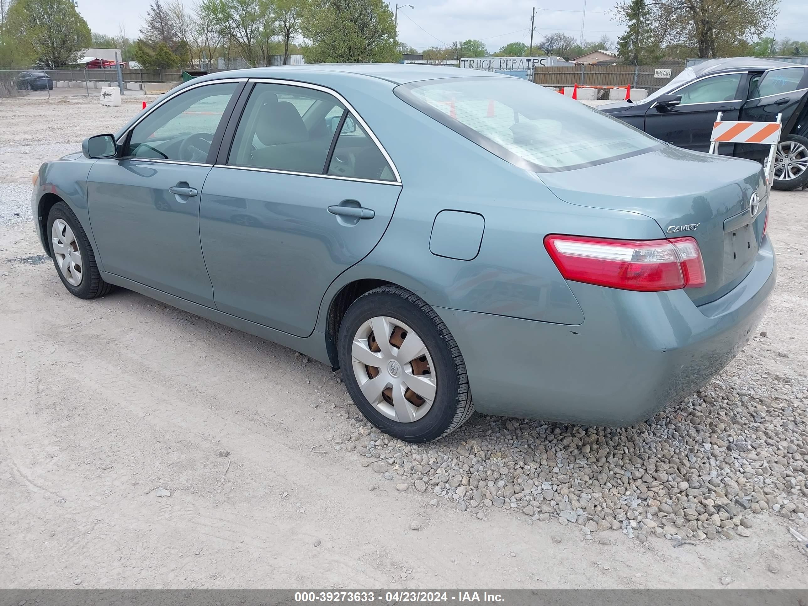 Photo 2 VIN: 4T4BE46K97R006216 - TOYOTA CAMRY 