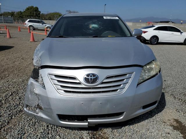 Photo 4 VIN: 4T4BE46KX8R033975 - TOYOTA CAMRY 