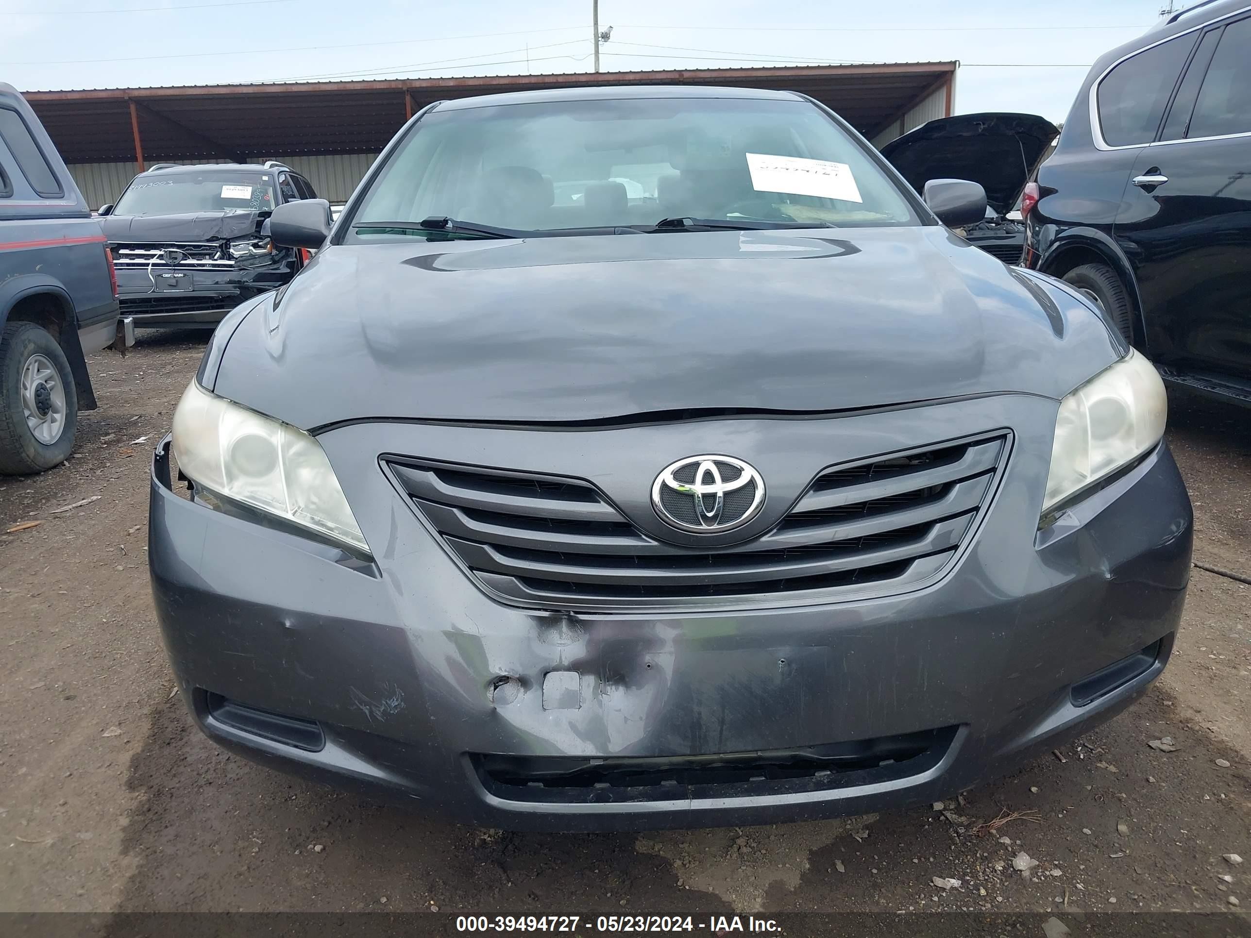 Photo 11 VIN: 4T4BE46KX9R071160 - TOYOTA CAMRY 