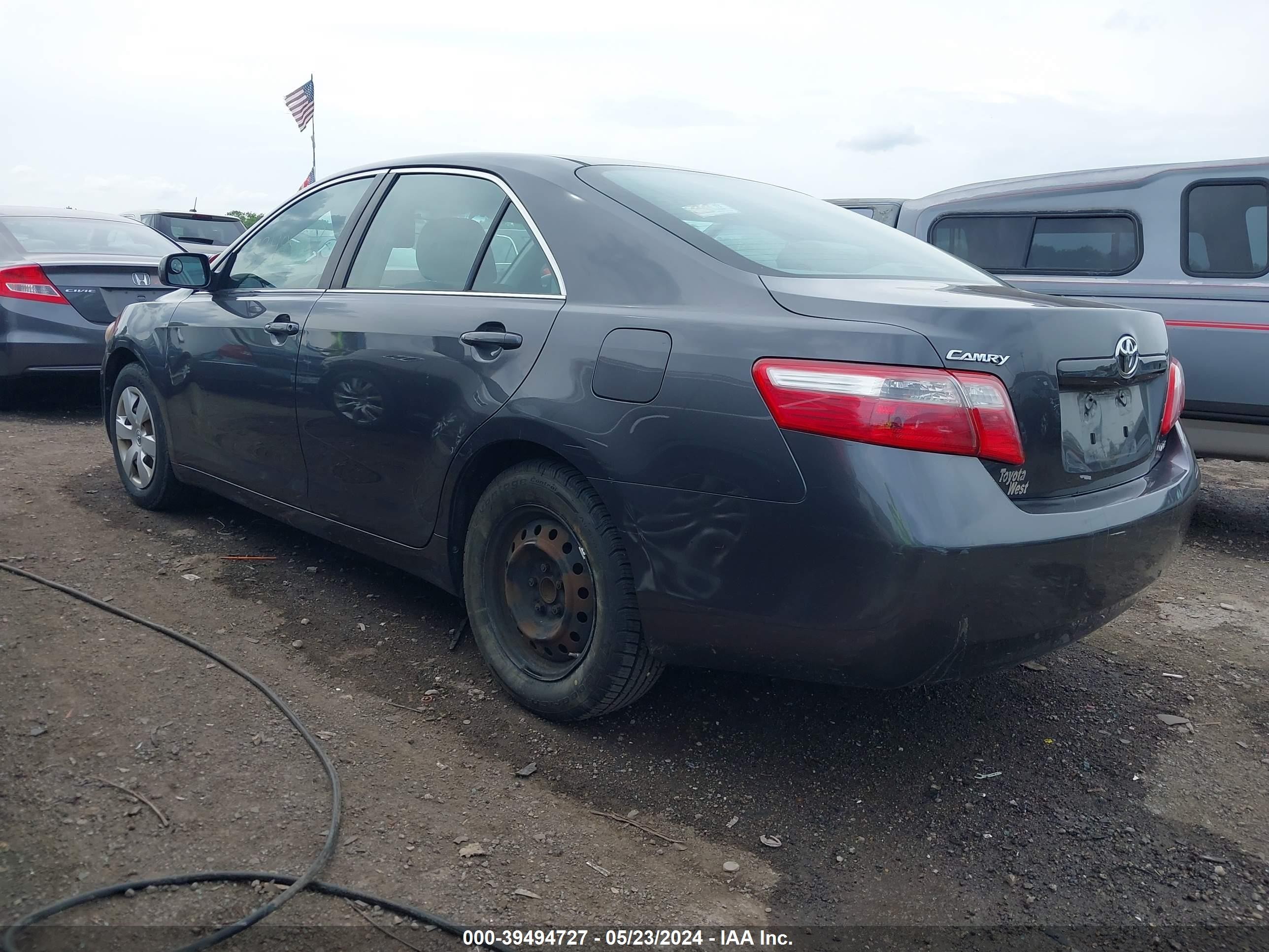 Photo 2 VIN: 4T4BE46KX9R071160 - TOYOTA CAMRY 