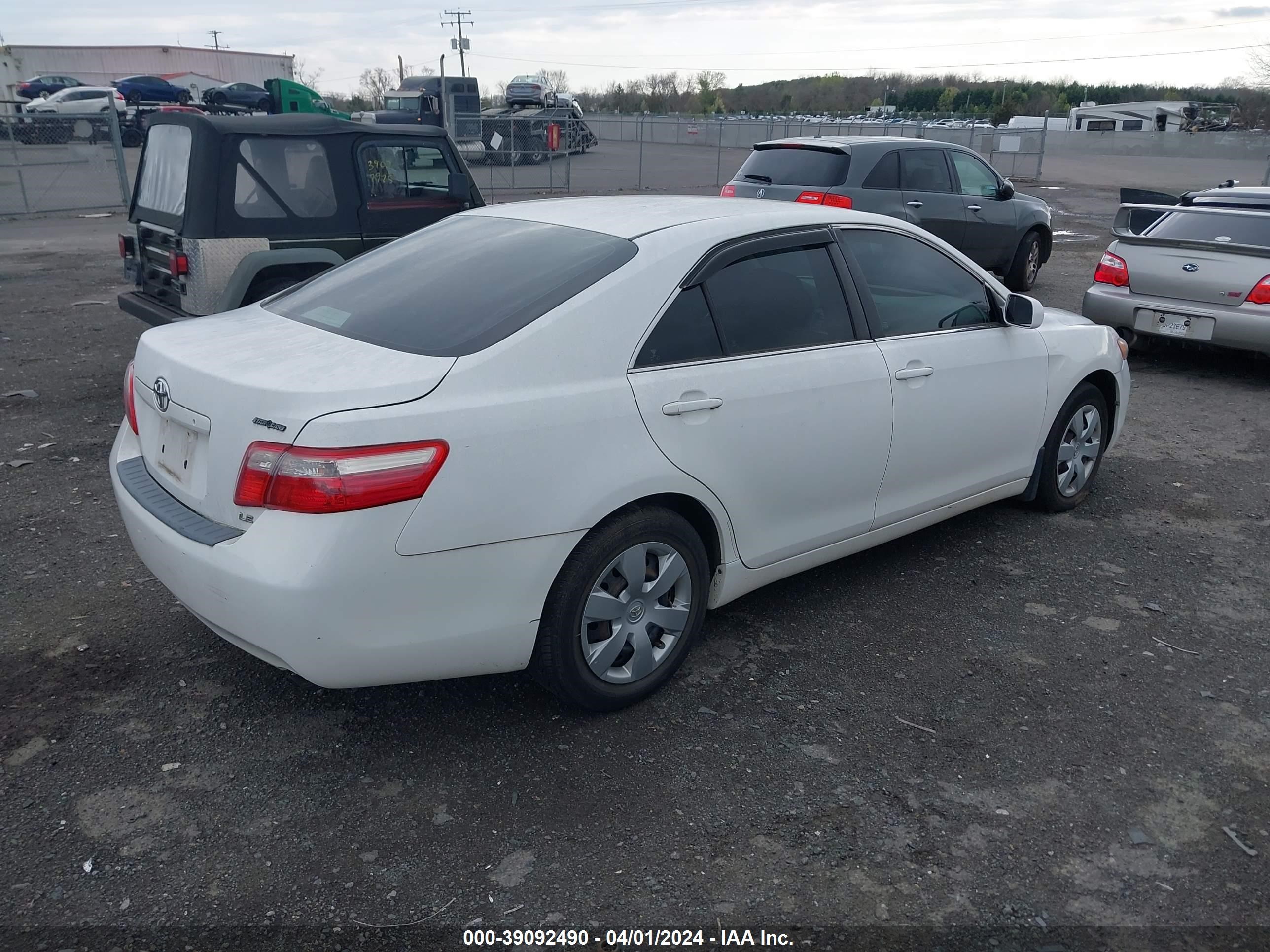 Photo 3 VIN: 4T4BE46KX9R129638 - TOYOTA CAMRY 