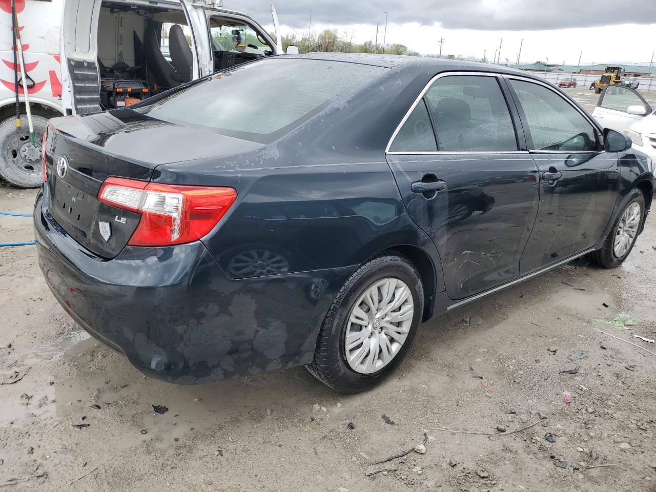 Photo 2 VIN: 4T4BF1FK0CR184778 - TOYOTA CAMRY 