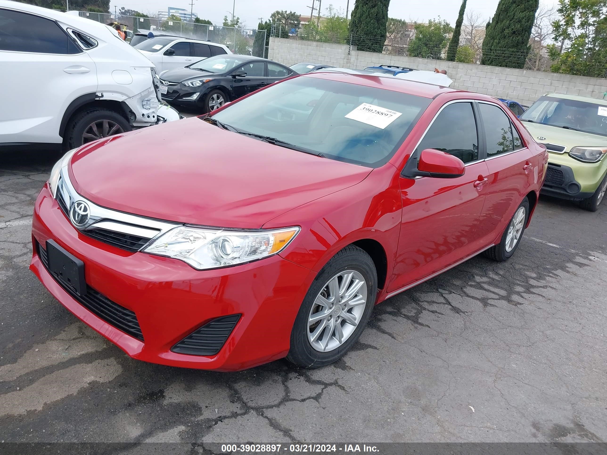 Photo 1 VIN: 4T4BF1FK0CR206388 - TOYOTA CAMRY 