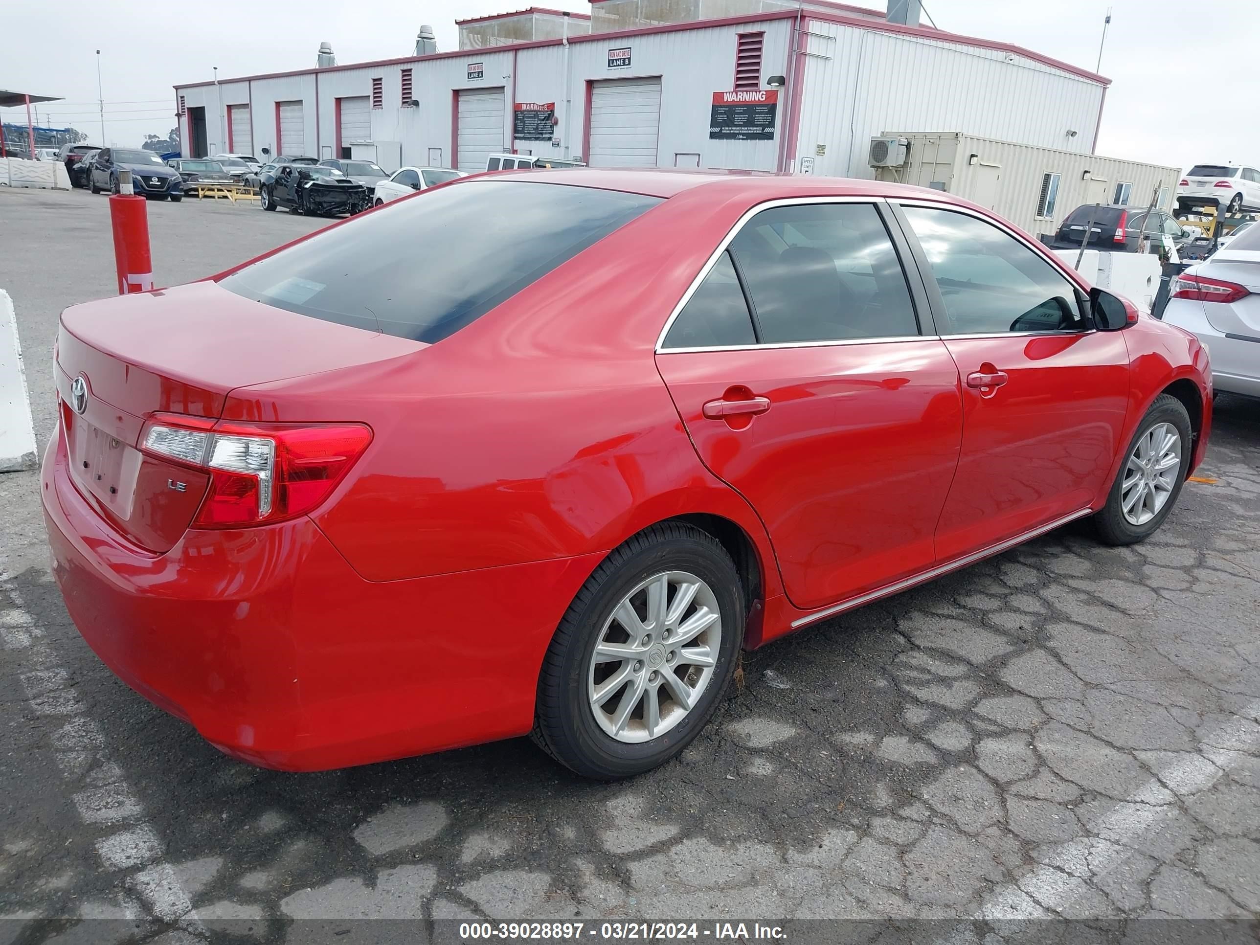 Photo 3 VIN: 4T4BF1FK0CR206388 - TOYOTA CAMRY 