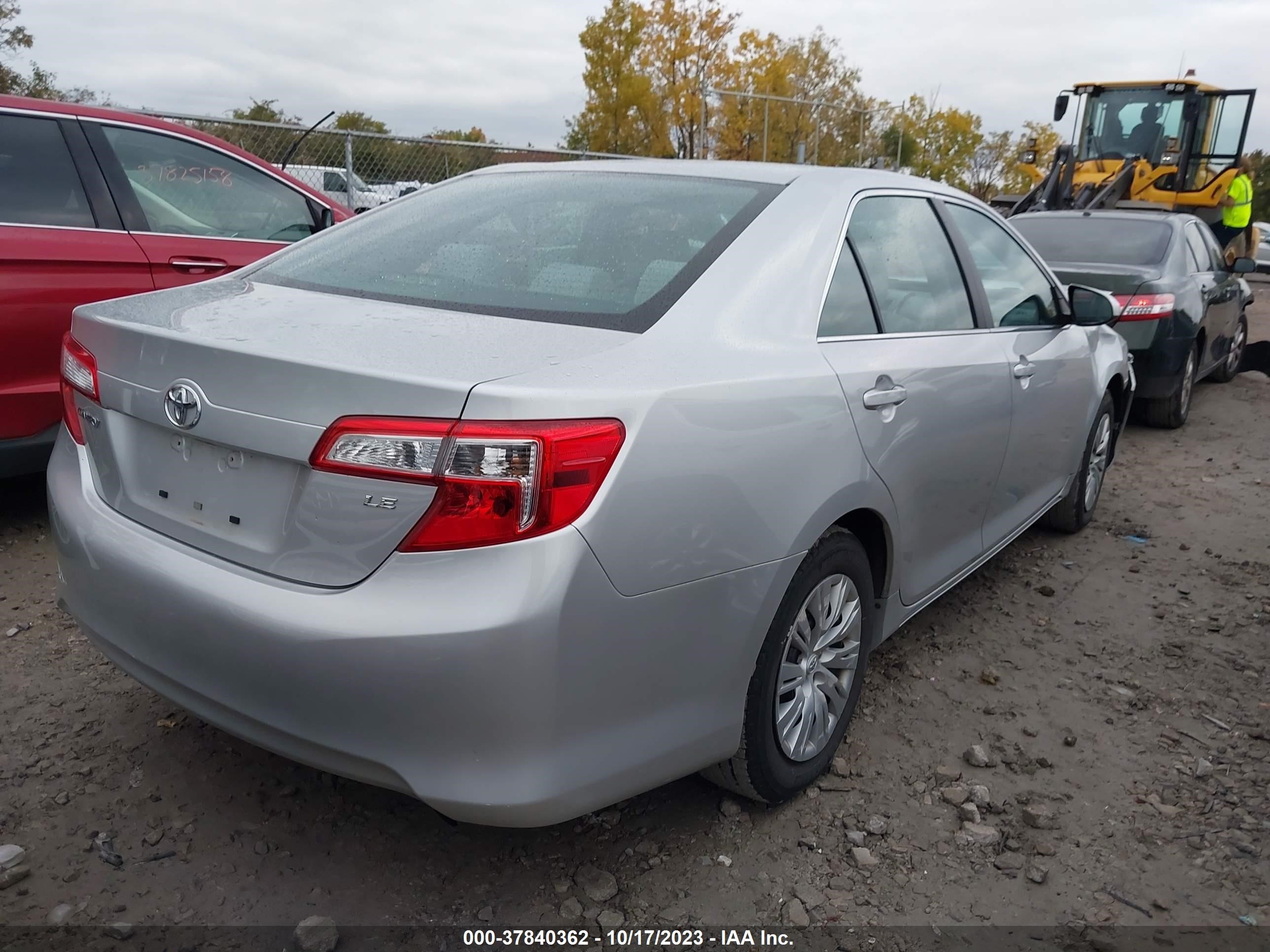 Photo 3 VIN: 4T4BF1FK0CR220405 - TOYOTA CAMRY 