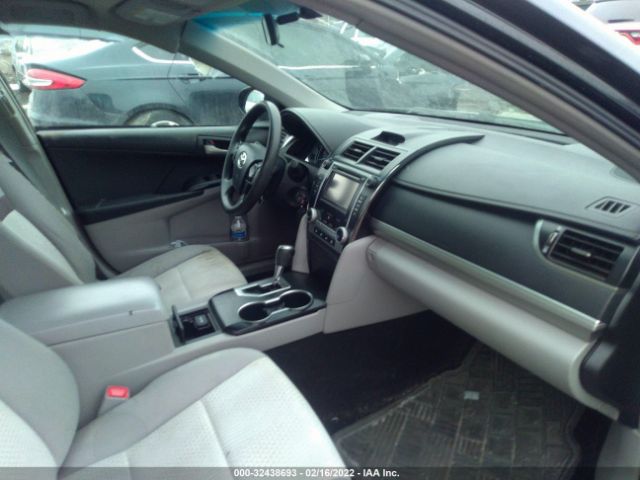 Photo 4 VIN: 4T4BF1FK0CR240458 - TOYOTA CAMRY 