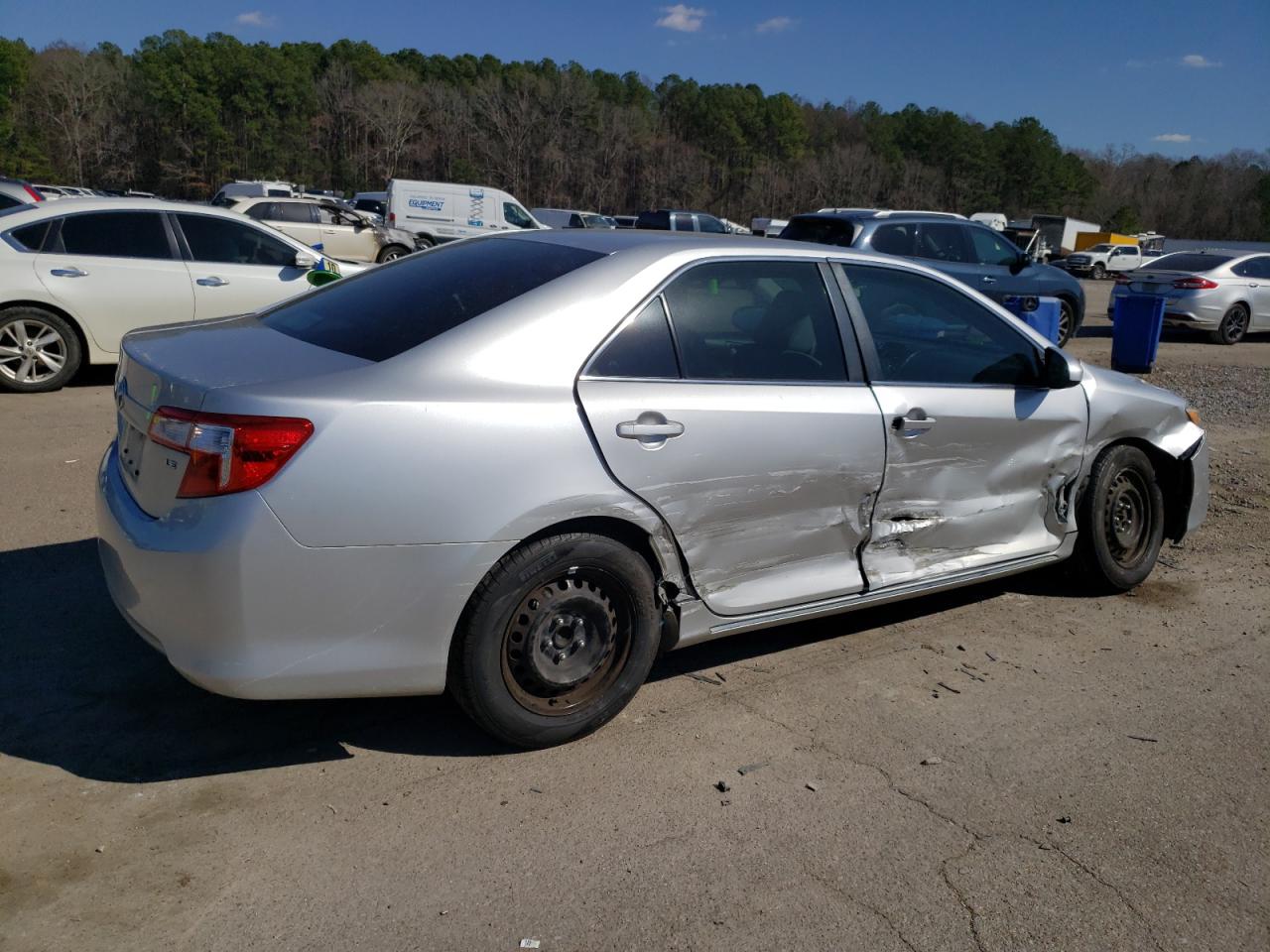 Photo 2 VIN: 4T4BF1FK0CR247829 - TOYOTA CAMRY 