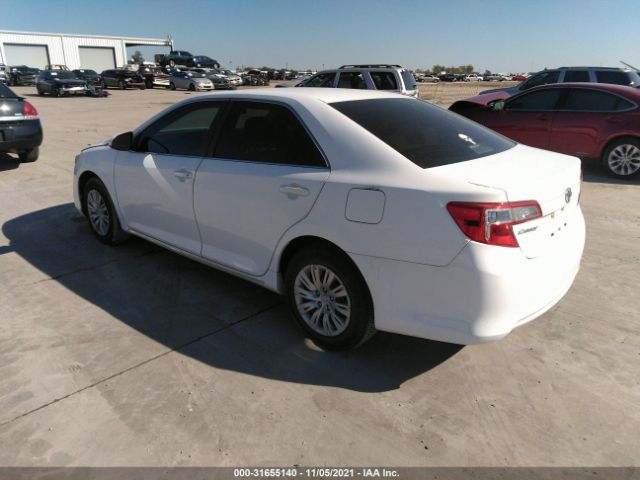 Photo 2 VIN: 4T4BF1FK0DR281402 - TOYOTA CAMRY 