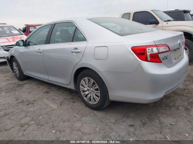 Photo 2 VIN: 4T4BF1FK0DR327942 - TOYOTA CAMRY 