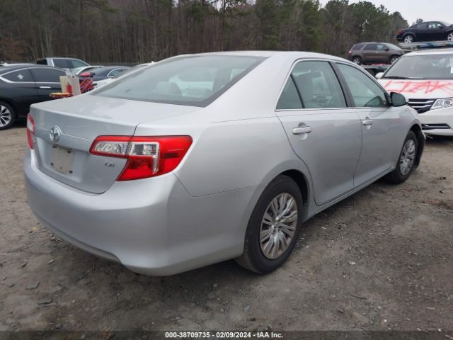 Photo 3 VIN: 4T4BF1FK0DR327942 - TOYOTA CAMRY 