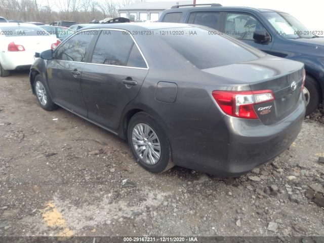 Photo 2 VIN: 4T4BF1FK0DR329481 - TOYOTA CAMRY 