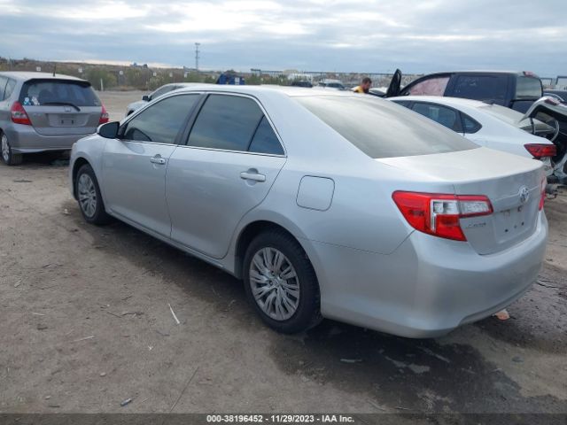 Photo 2 VIN: 4T4BF1FK0ER391142 - TOYOTA CAMRY 