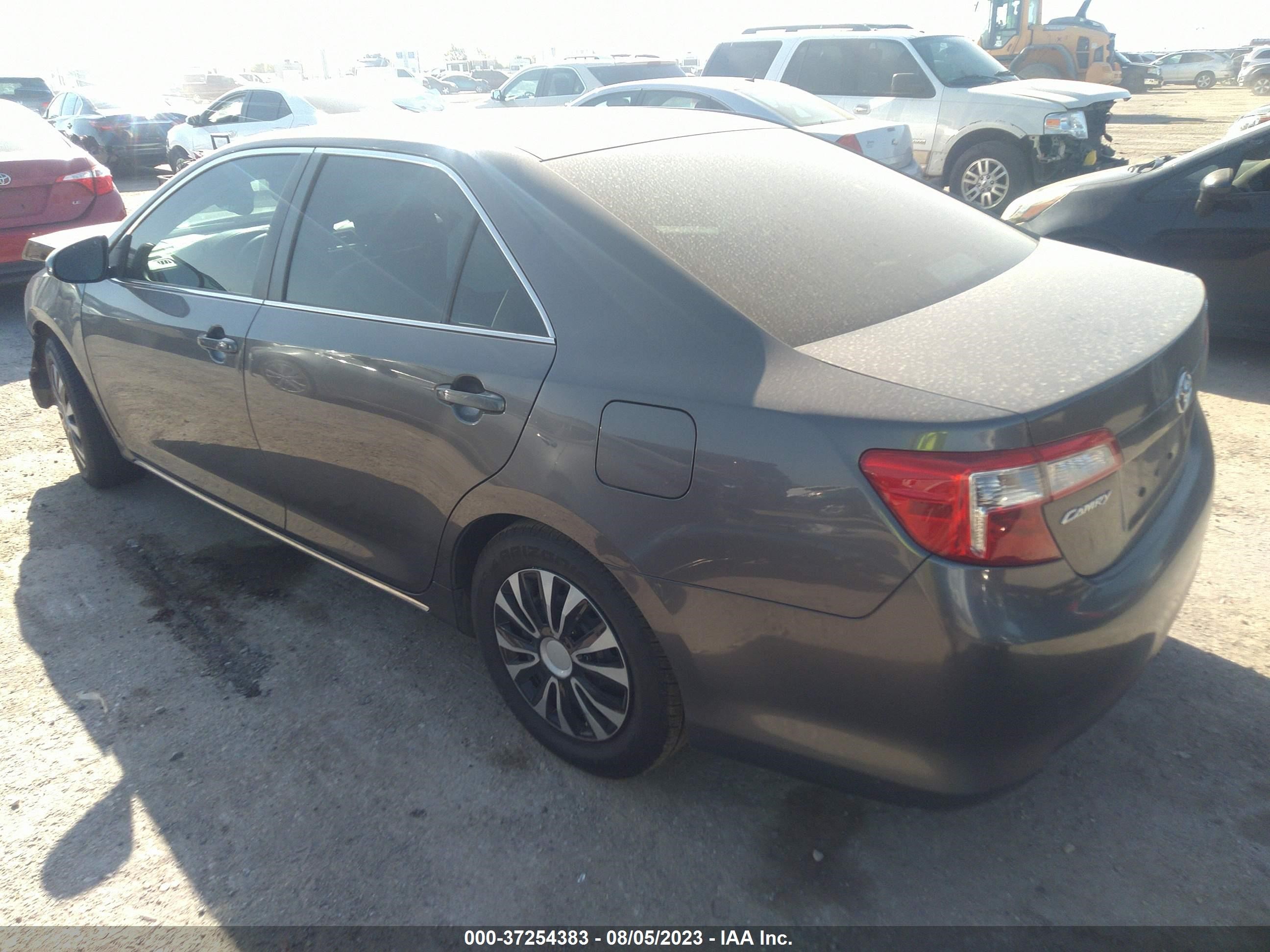 Photo 2 VIN: 4T4BF1FK0ER428237 - TOYOTA CAMRY 