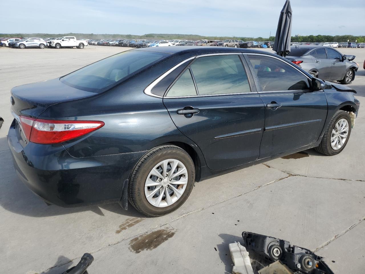 Photo 2 VIN: 4T4BF1FK0FR472482 - TOYOTA CAMRY 