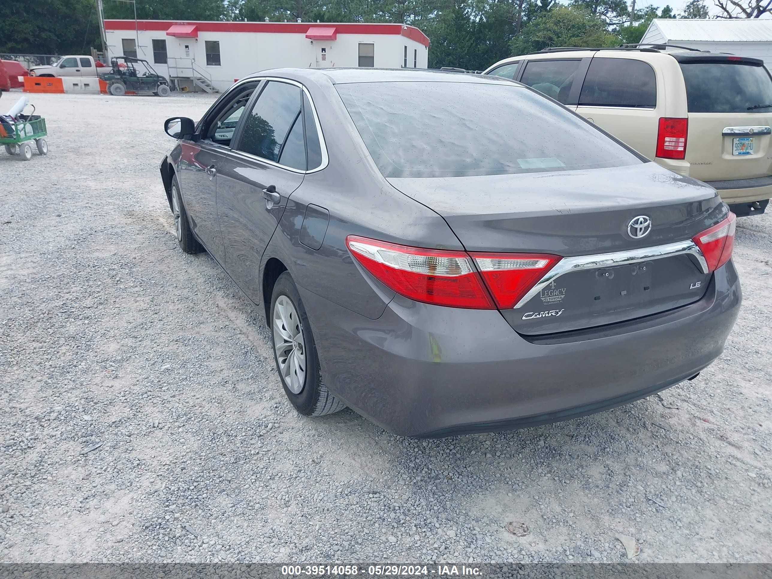 Photo 2 VIN: 4T4BF1FK0FR496958 - TOYOTA CAMRY 