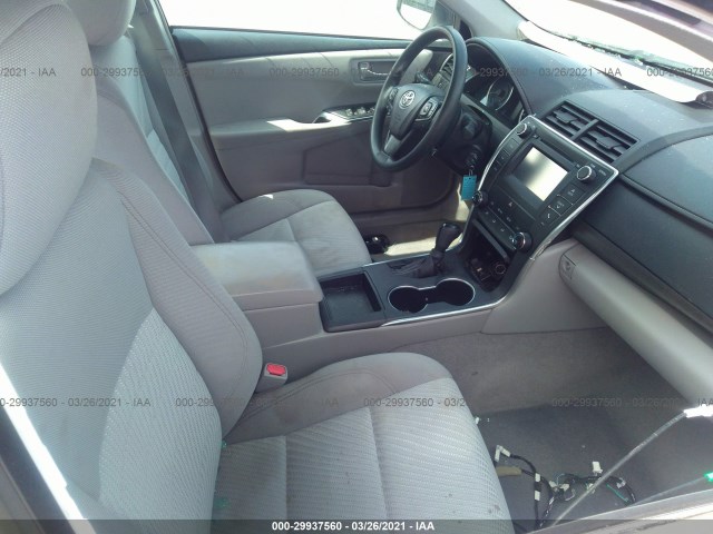 Photo 4 VIN: 4T4BF1FK0GR570090 - TOYOTA CAMRY 