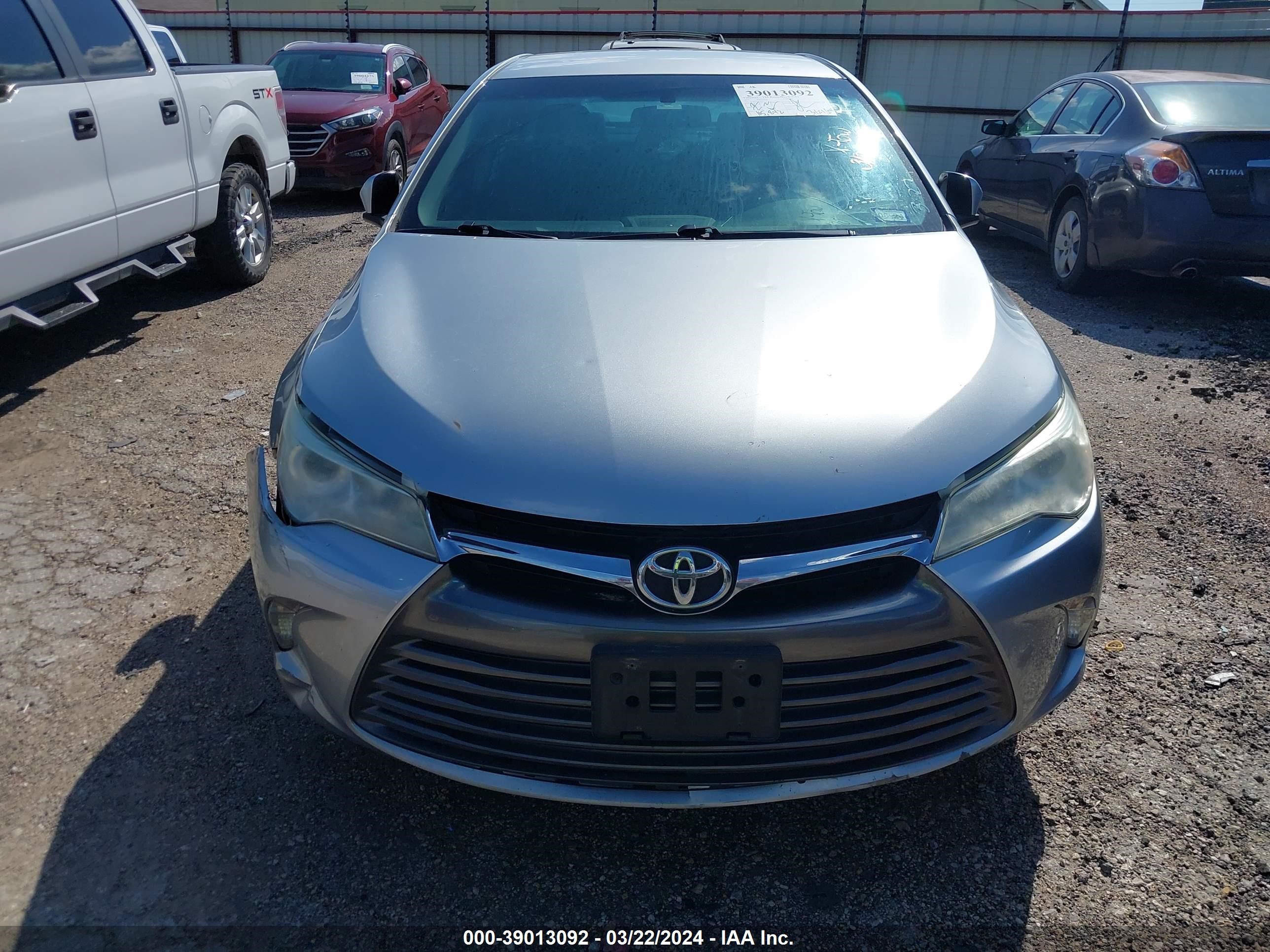 Photo 10 VIN: 4T4BF1FK0GR577332 - TOYOTA CAMRY 