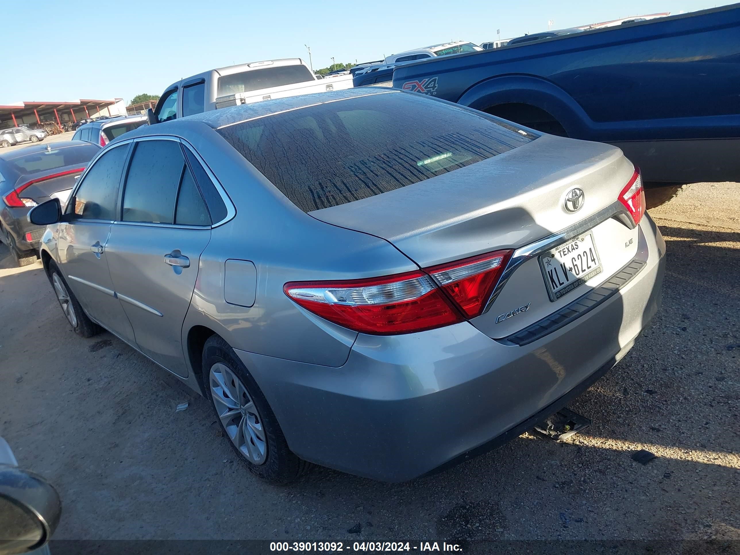 Photo 2 VIN: 4T4BF1FK0GR577332 - TOYOTA CAMRY 