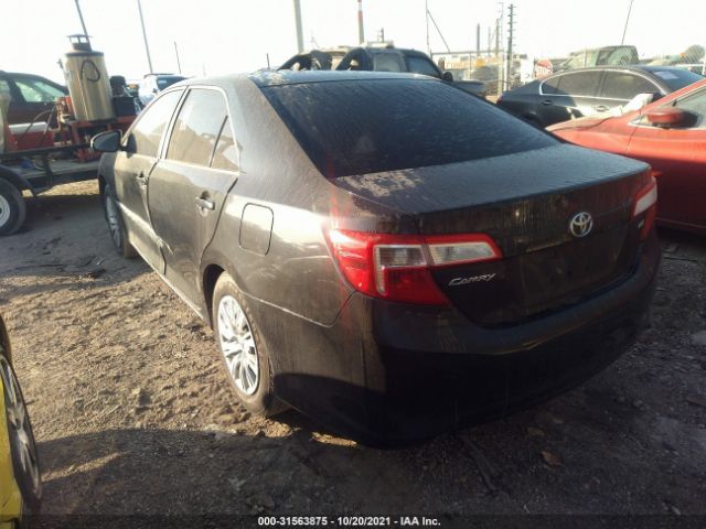 Photo 2 VIN: 4T4BF1FK1CR167133 - TOYOTA CAMRY 