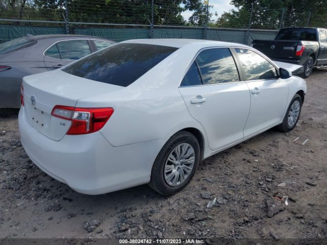 Photo 3 VIN: 4T4BF1FK1CR206514 - TOYOTA CAMRY 