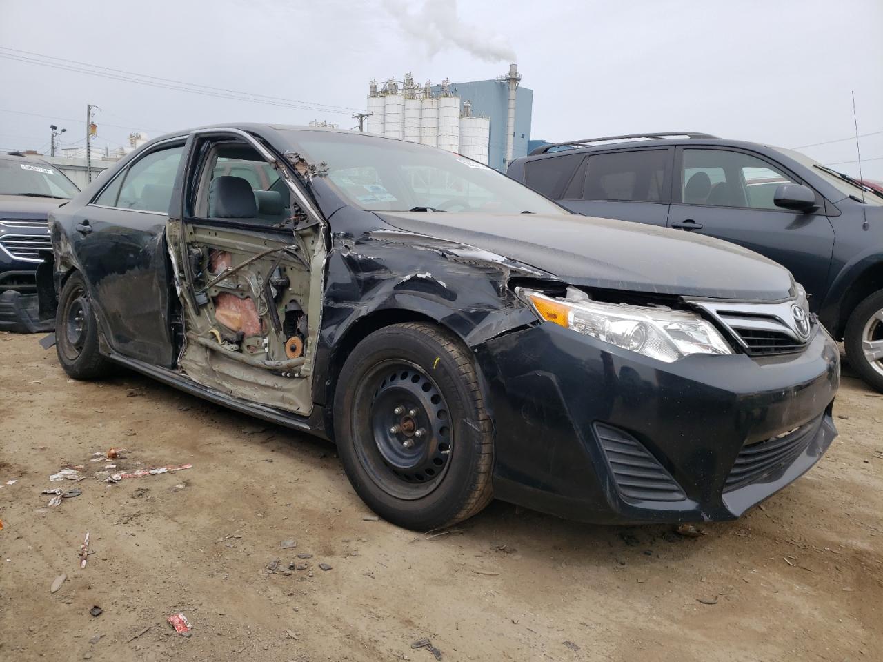 Photo 3 VIN: 4T4BF1FK1CR235947 - TOYOTA CAMRY 