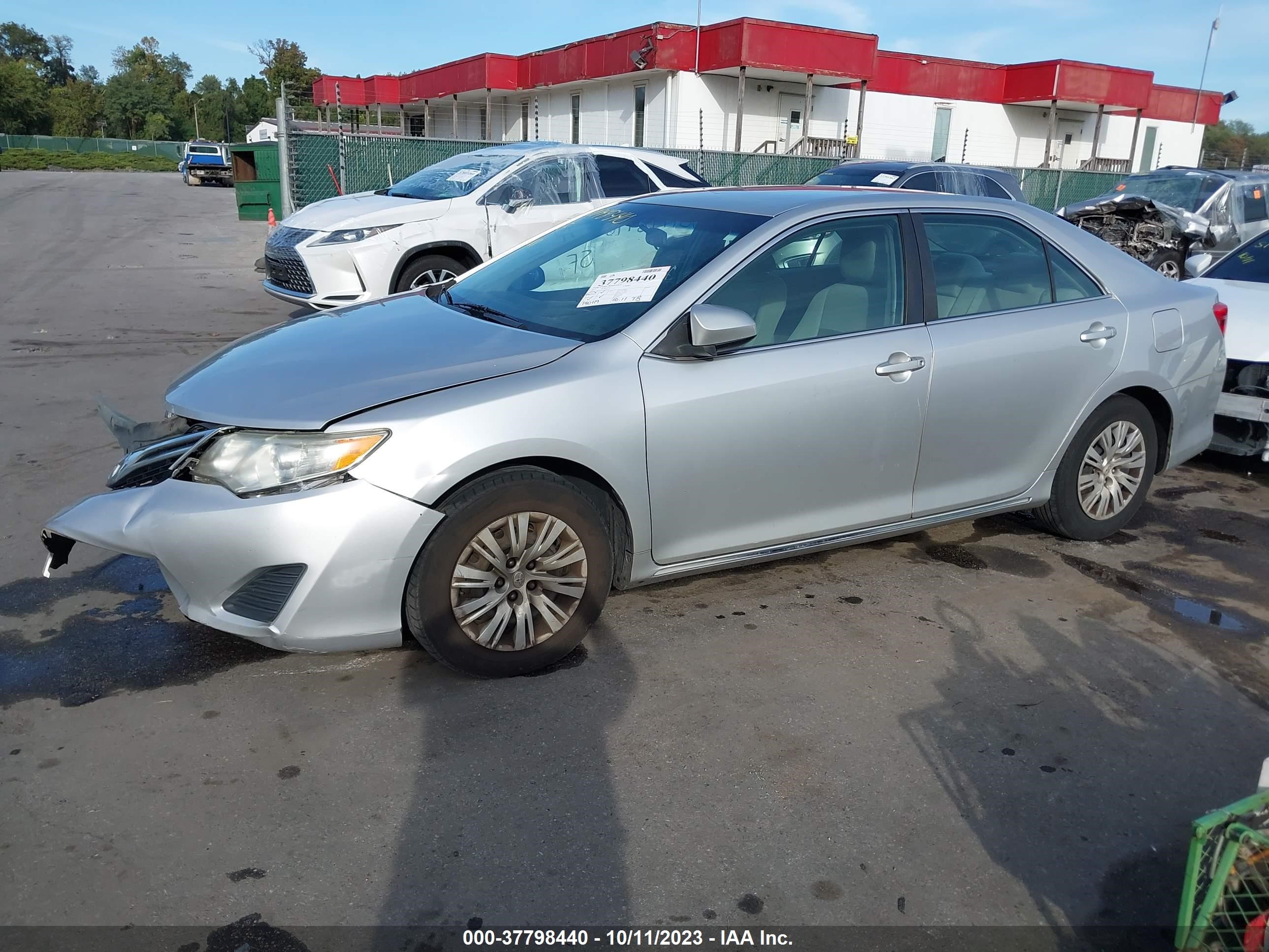 Photo 1 VIN: 4T4BF1FK1CR263974 - TOYOTA CAMRY 