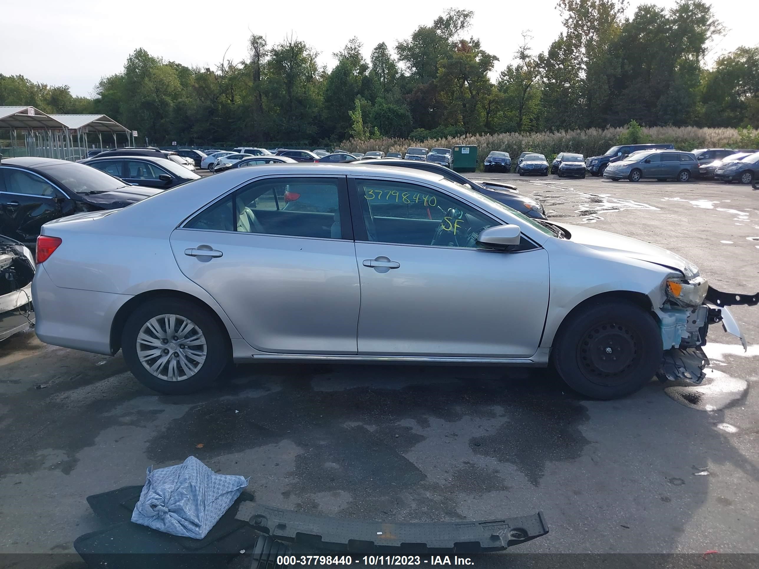 Photo 13 VIN: 4T4BF1FK1CR263974 - TOYOTA CAMRY 