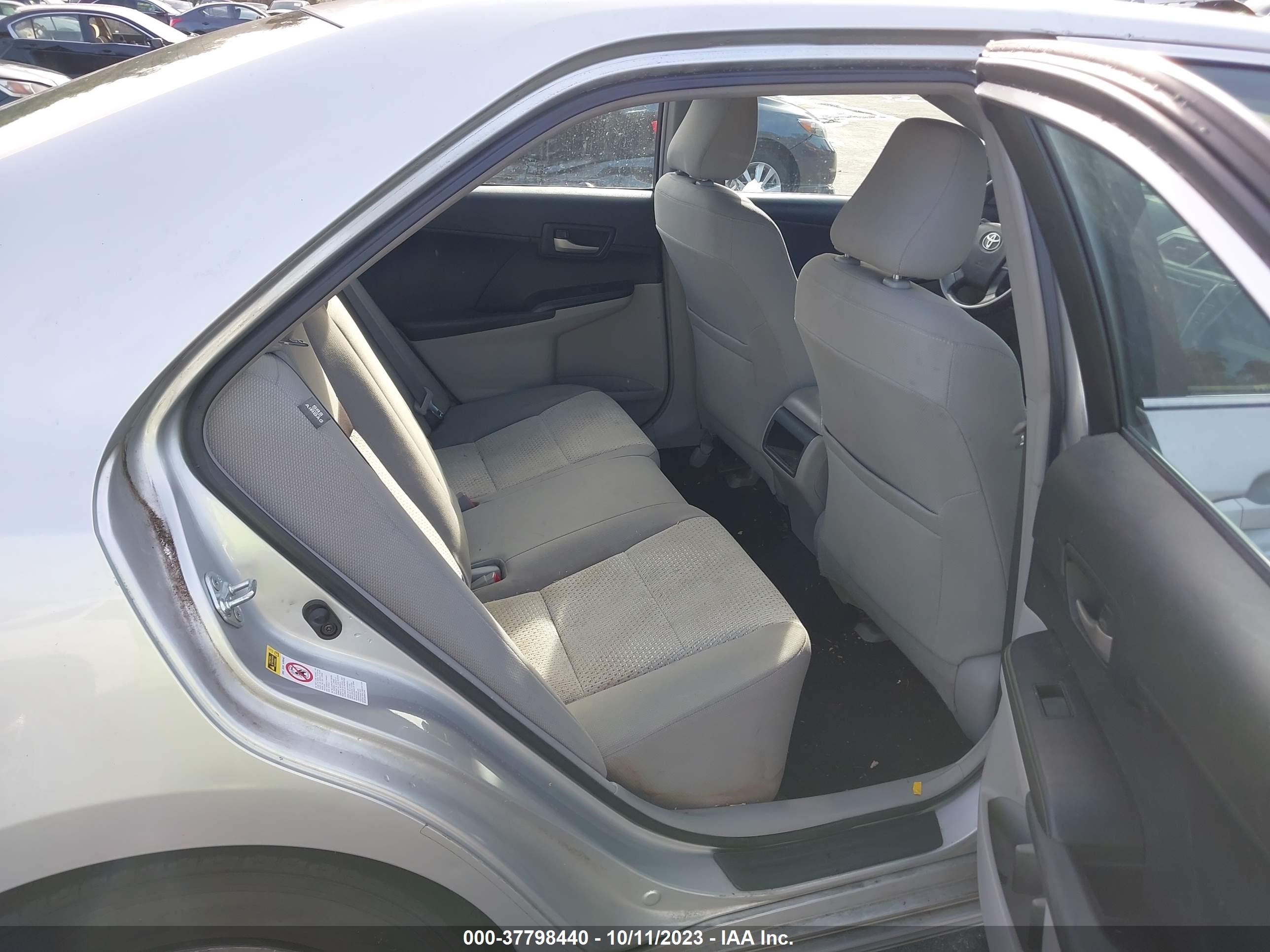 Photo 7 VIN: 4T4BF1FK1CR263974 - TOYOTA CAMRY 