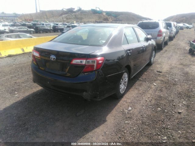 Photo 3 VIN: 4T4BF1FK1DR281120 - TOYOTA CAMRY 