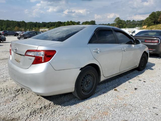 Photo 2 VIN: 4T4BF1FK1DR302502 - TOYOTA CAMRY L 